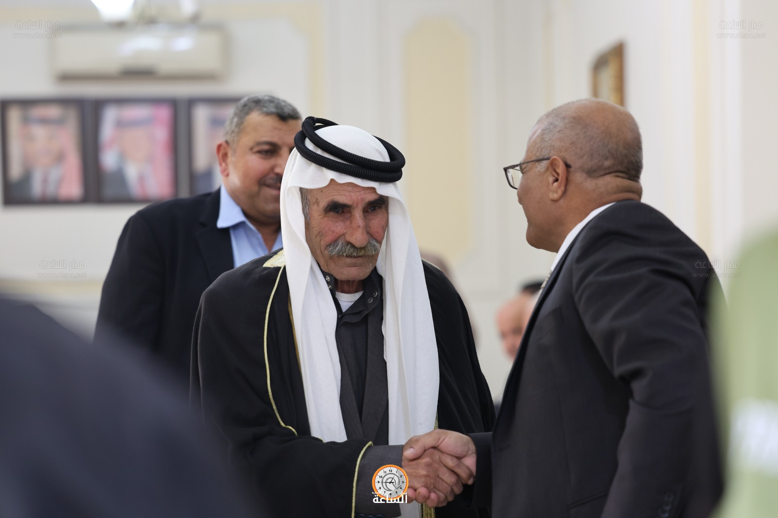 Madar Al-Saa Images 0.8463010242971565