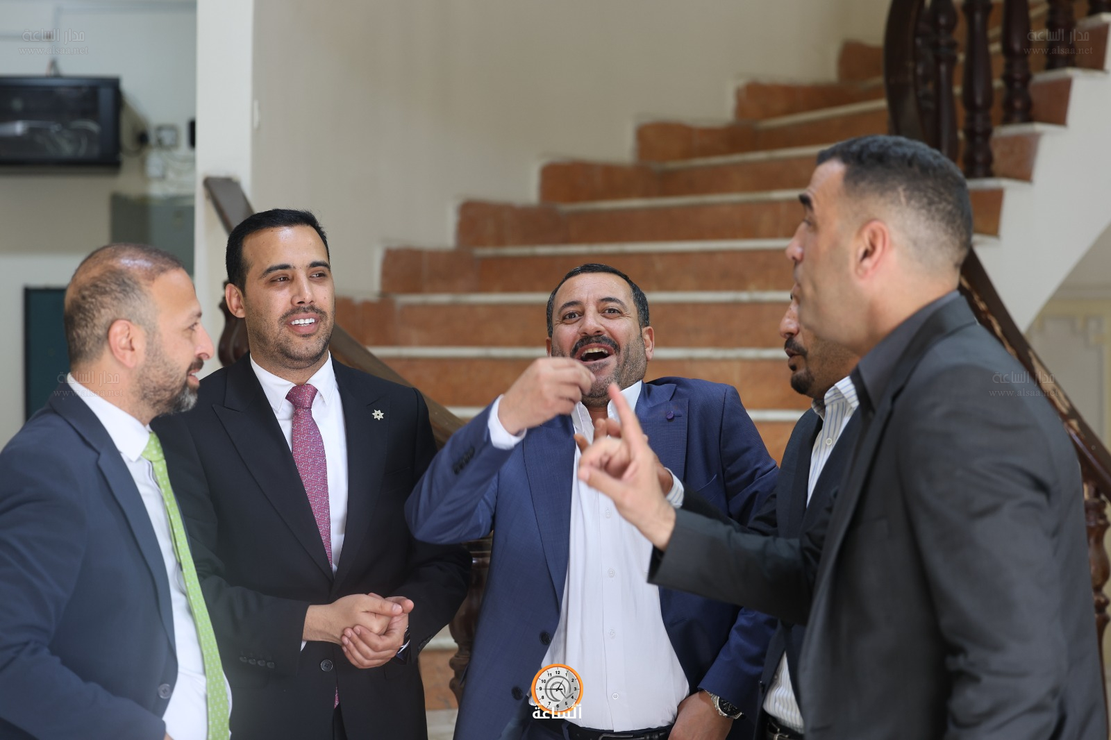 Madar Al-Saa Images 0.6111733710448153