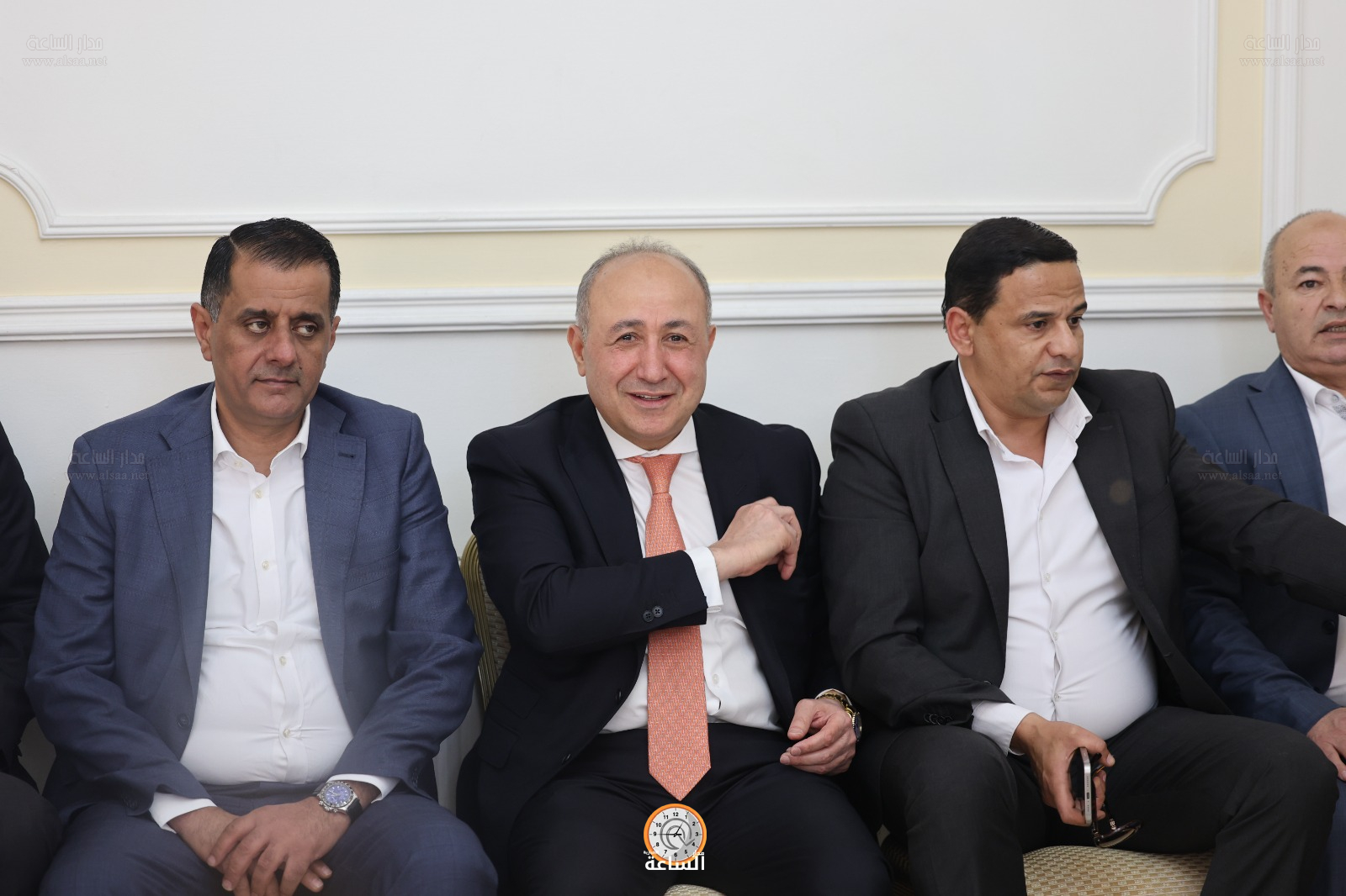 Madar Al-Saa Images 0.7742865870745762