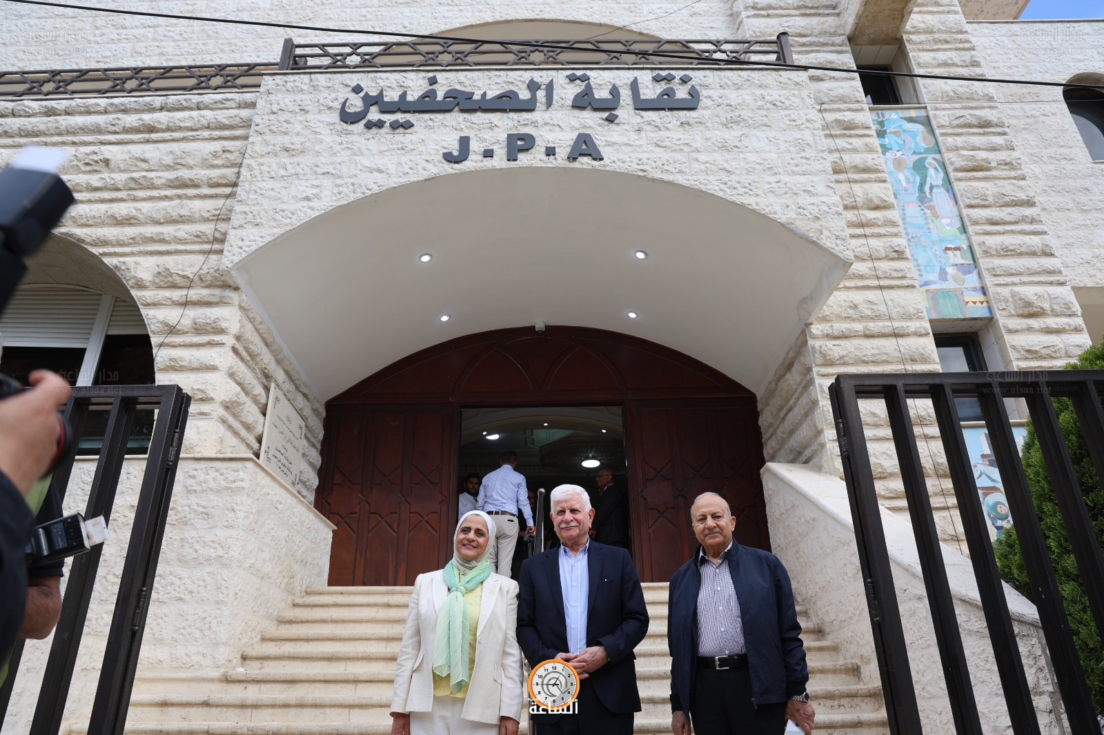 Madar Al-Saa Images 0.028126244565268688