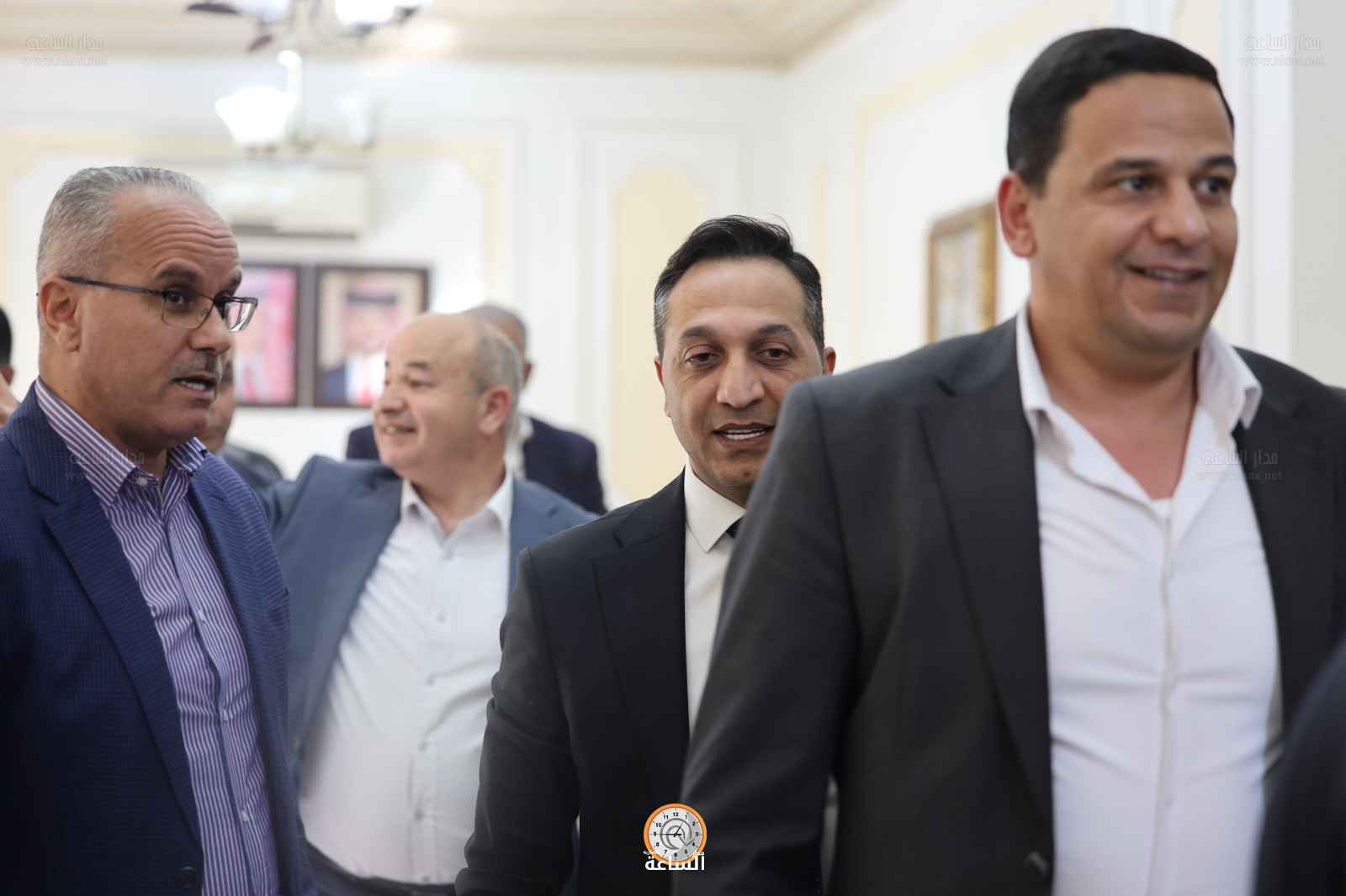 Madar Al-Saa Images 0.41185207330500484