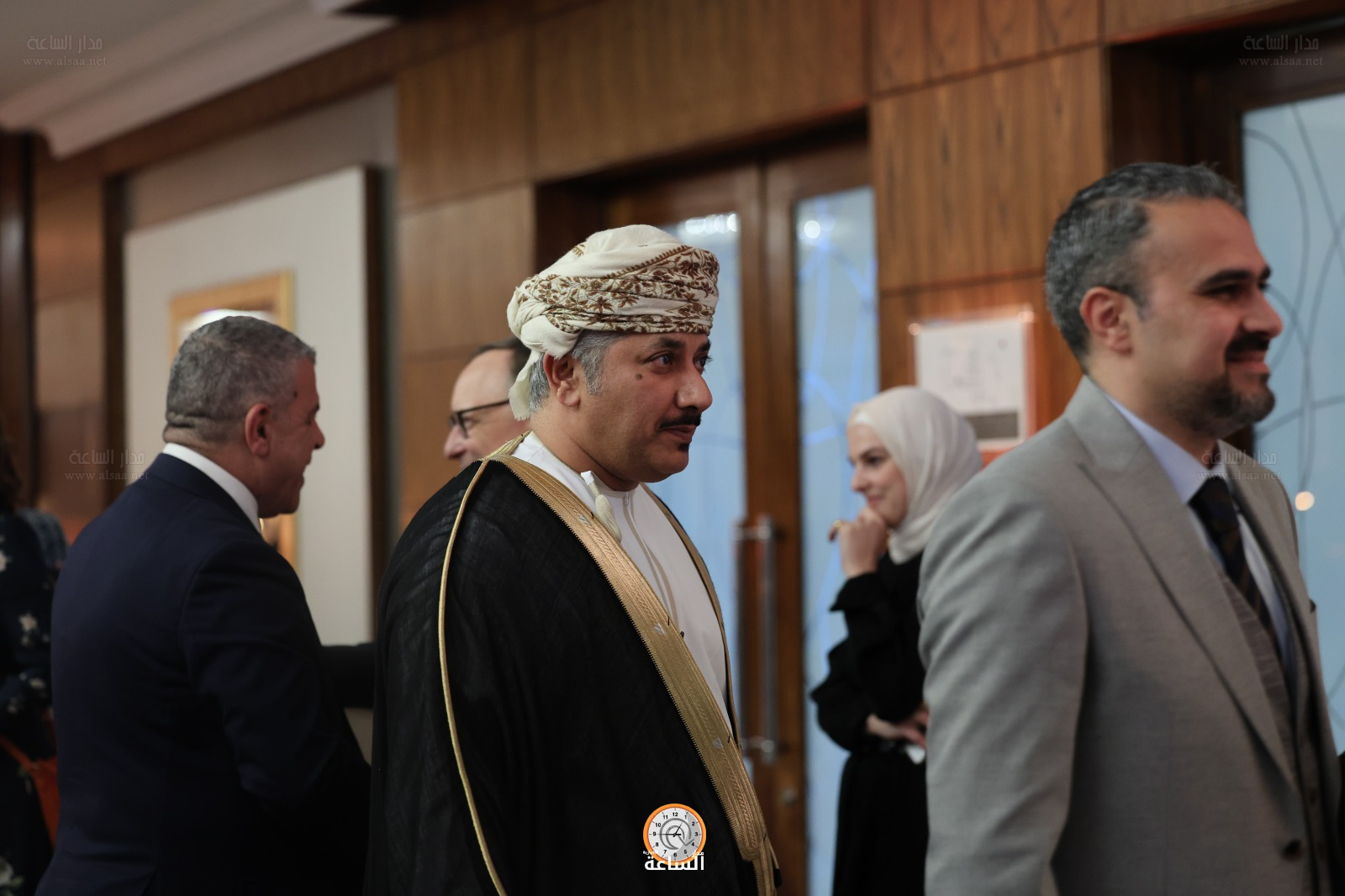 Madar Al-Saa Images 0.7216191458297156