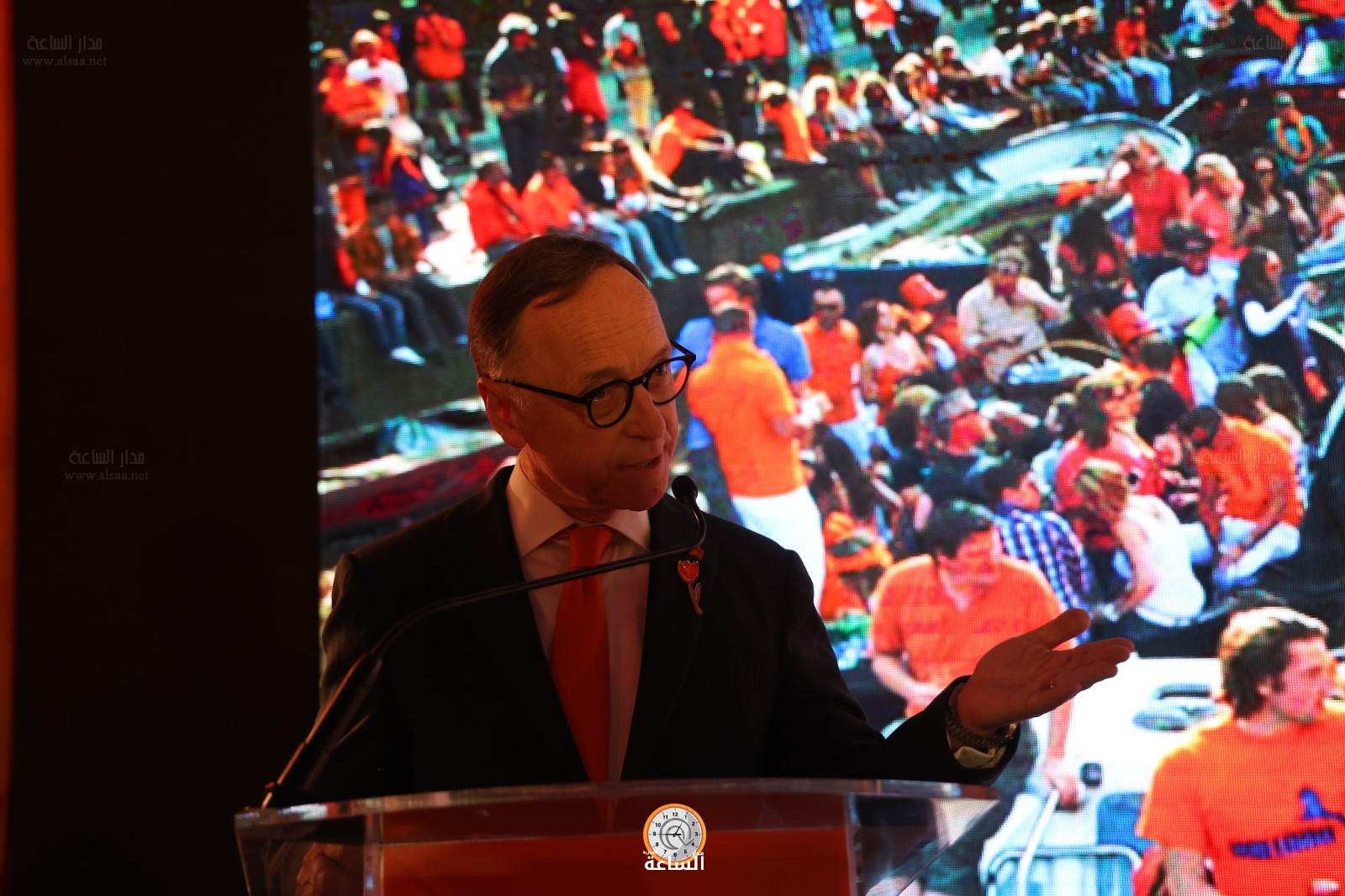 Madar Al-Saa Images 0.4152419436022745