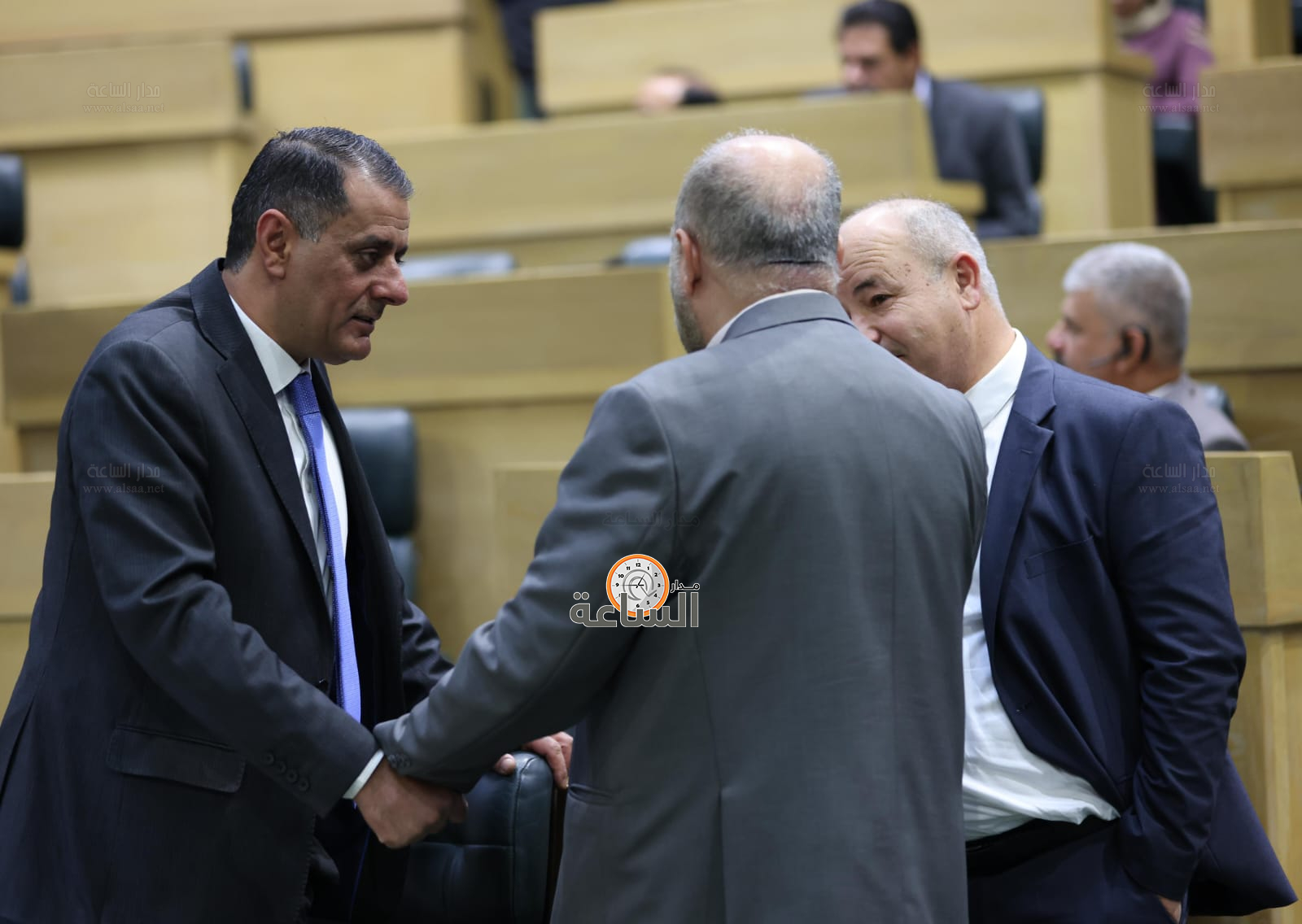 Madar Al-Saa Images 0.761596714846456