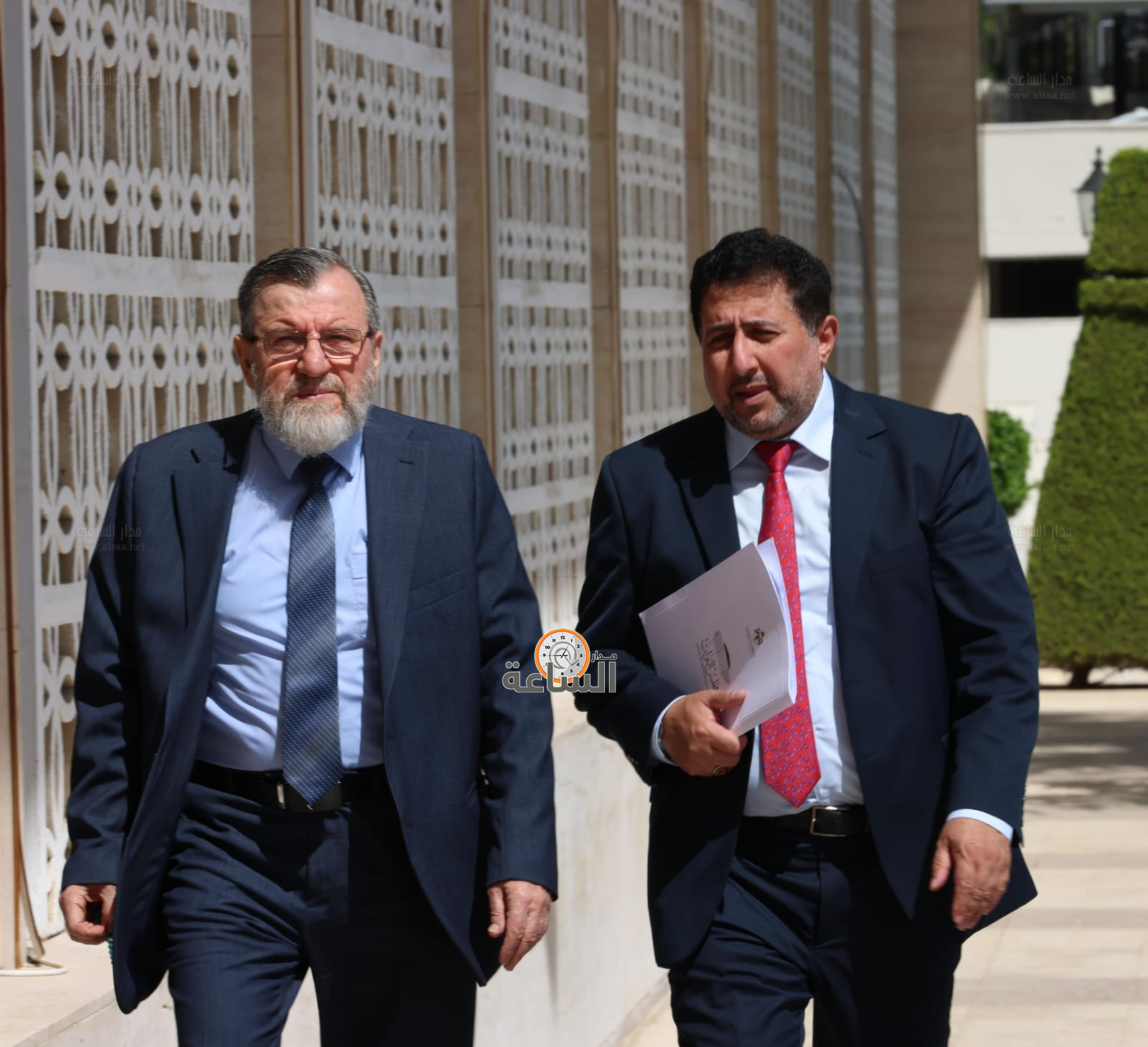 Madar Al-Saa Images 0.8582510644747215