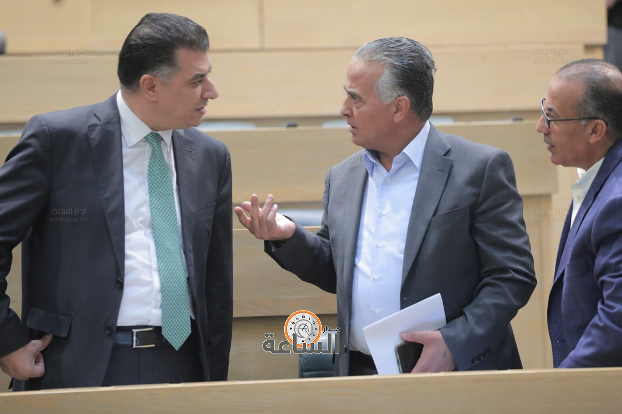 Madar Al-Saa Images 0.2822885393809511