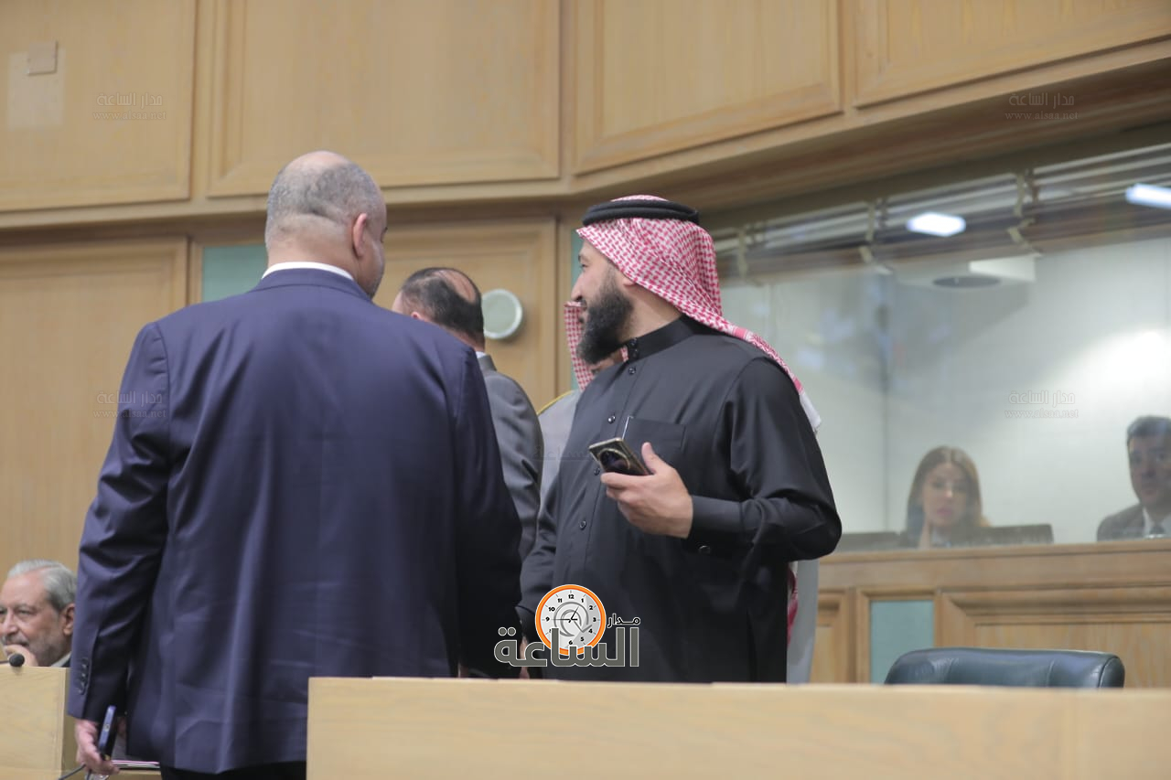 Madar Al-Saa Images 0.2495908098851426