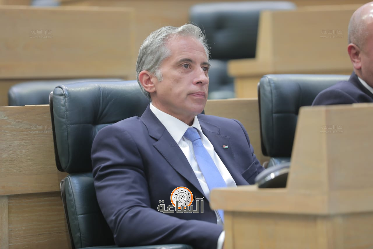 Madar Al-Saa Images 0.996593941674227