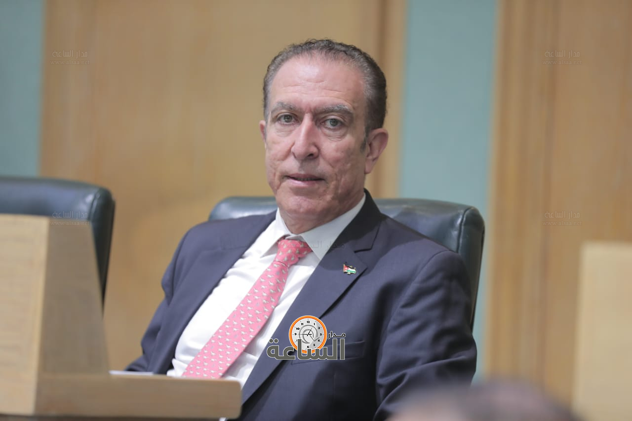 Madar Al-Saa Images 0.47142408342266995