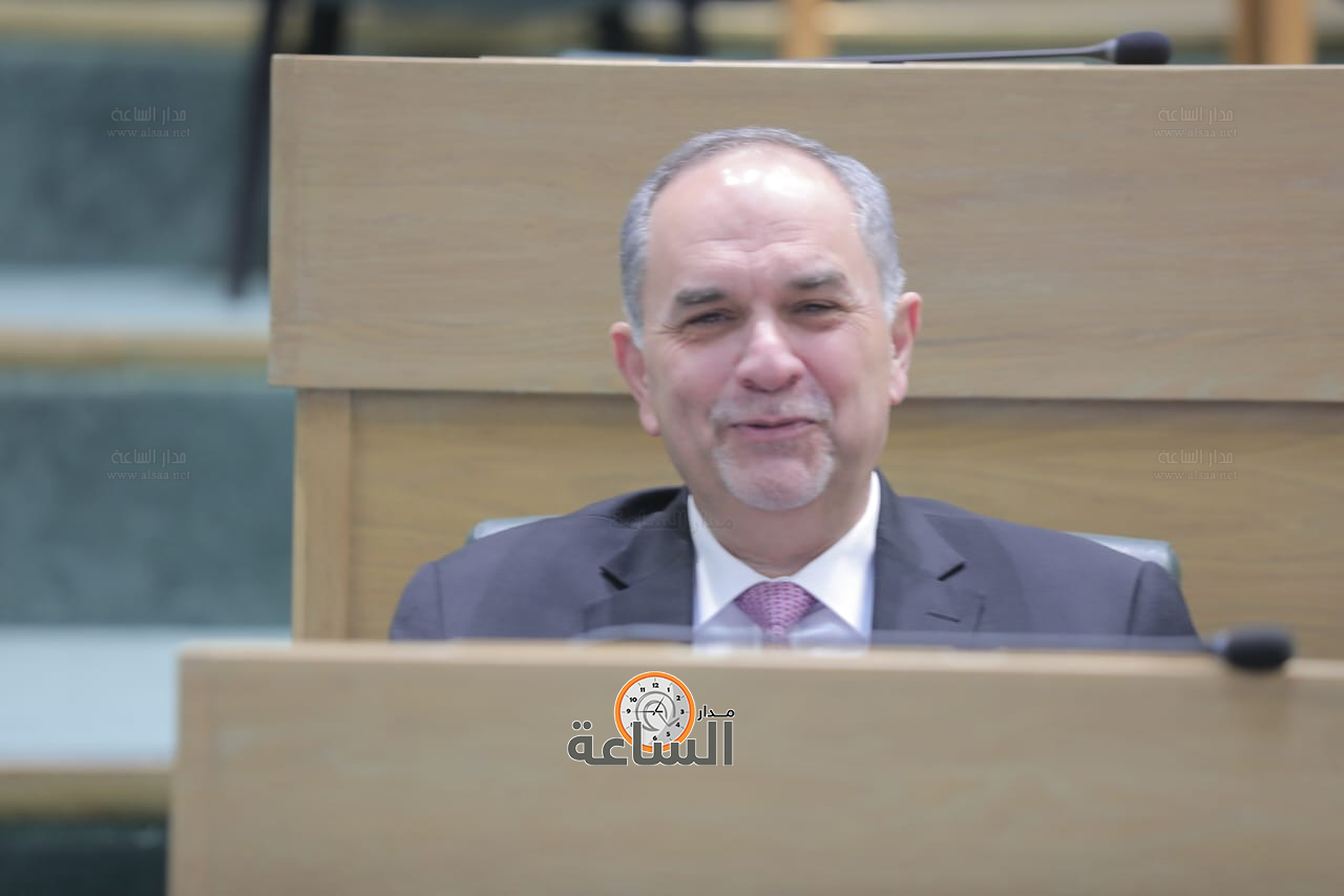 Madar Al-Saa Images 0.41886681266992476