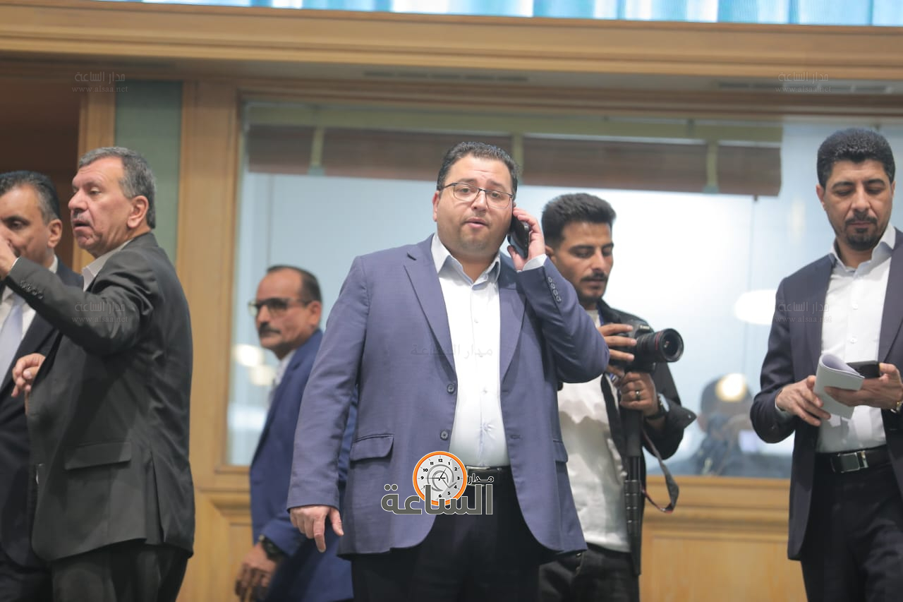 Madar Al-Saa Images 0.7665250370904637