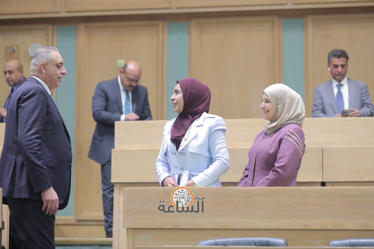 Madar Al-Saa Images 0.7128288637747554