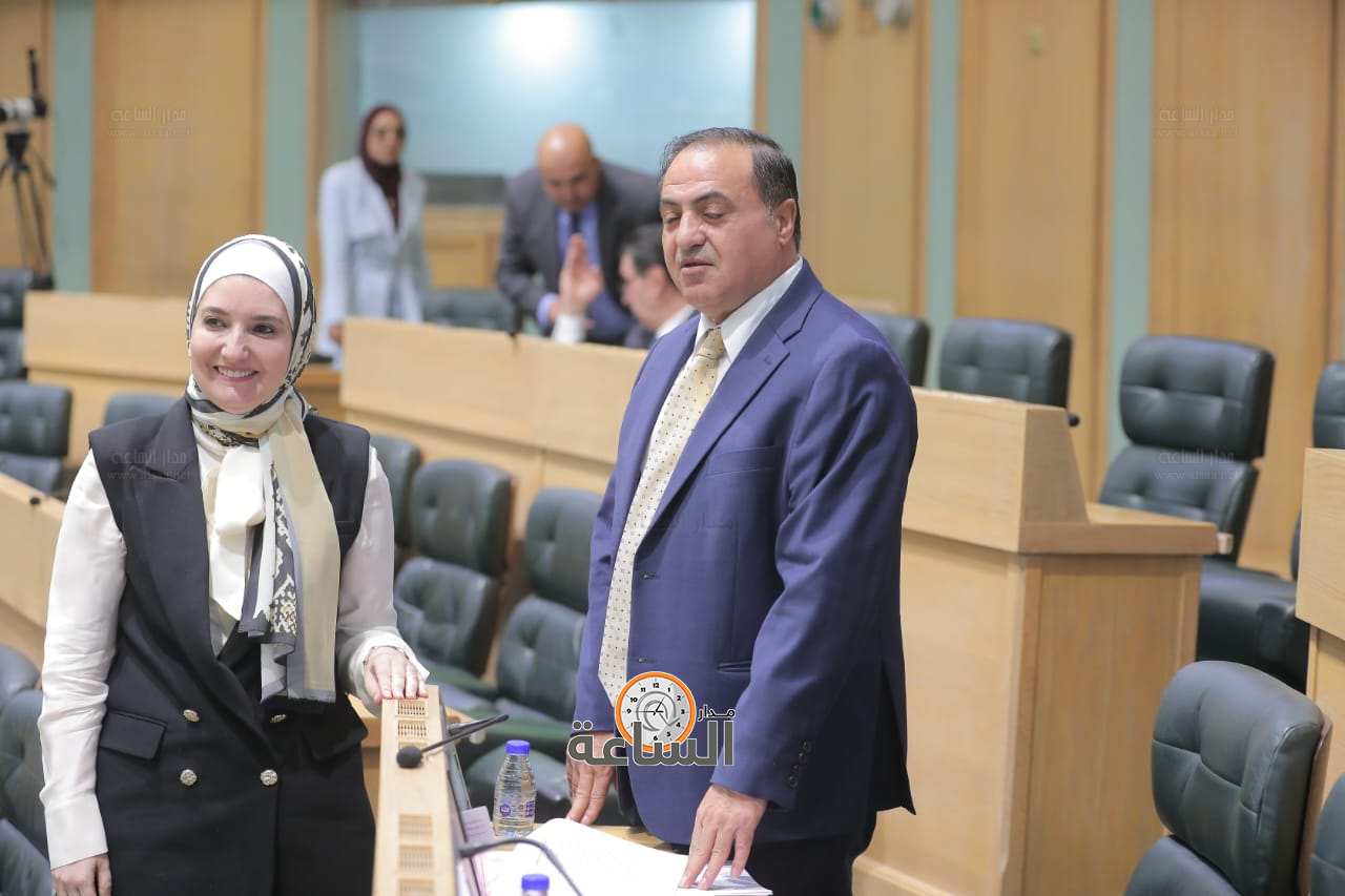 Madar Al-Saa Images 0.3487372940883936