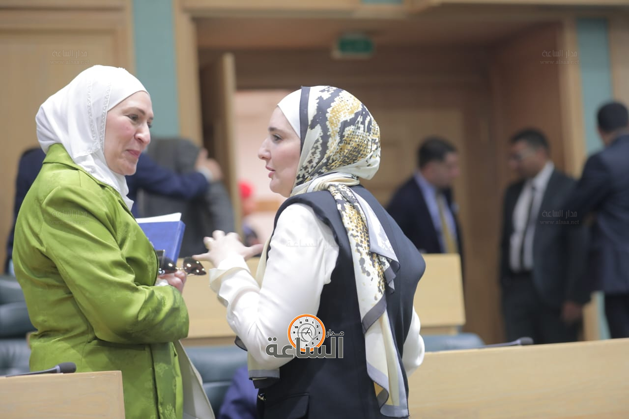 Madar Al-Saa Images 0.9444430542121948