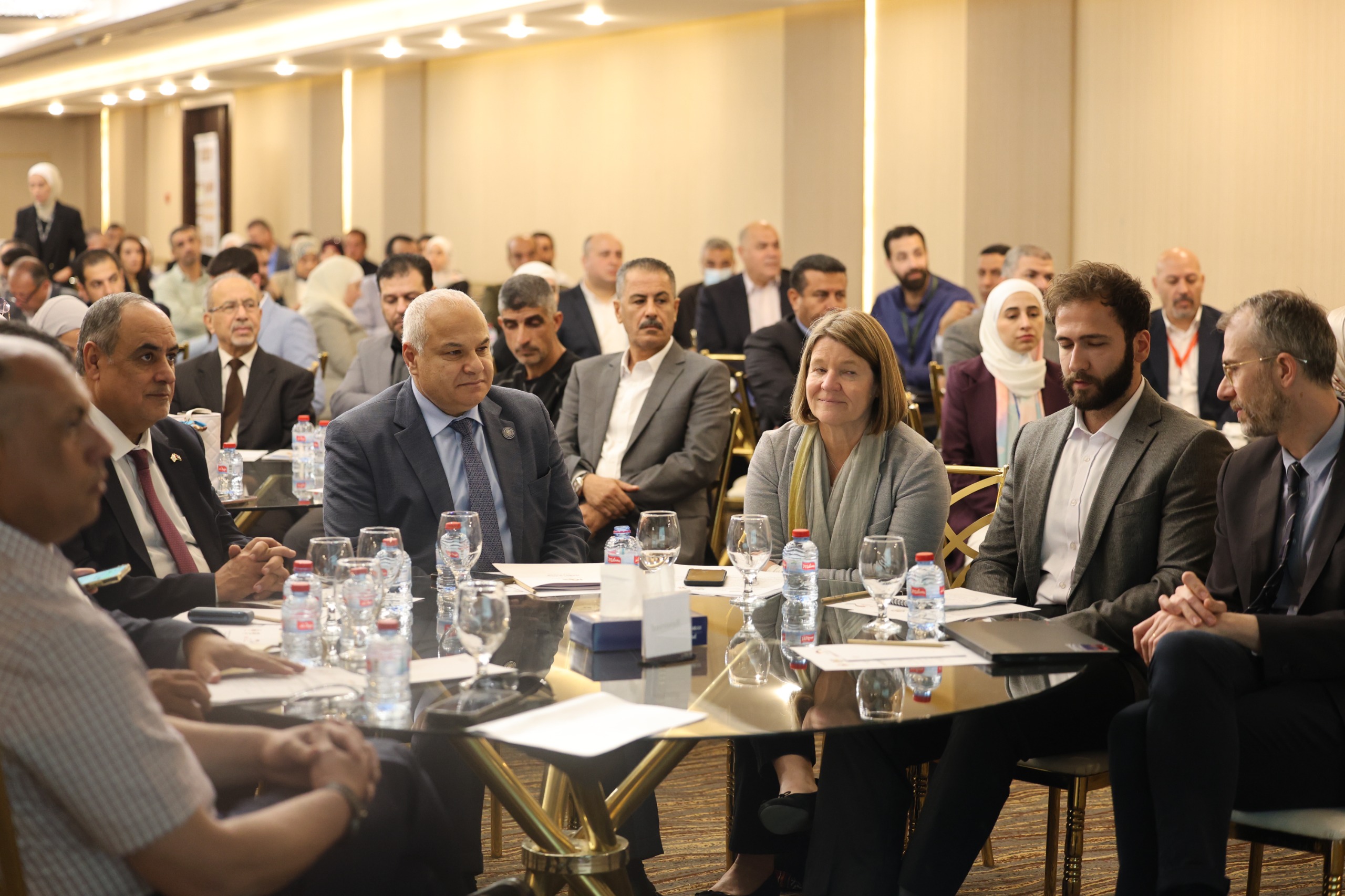 Madar Al-Saa Images 0.39120244670713844