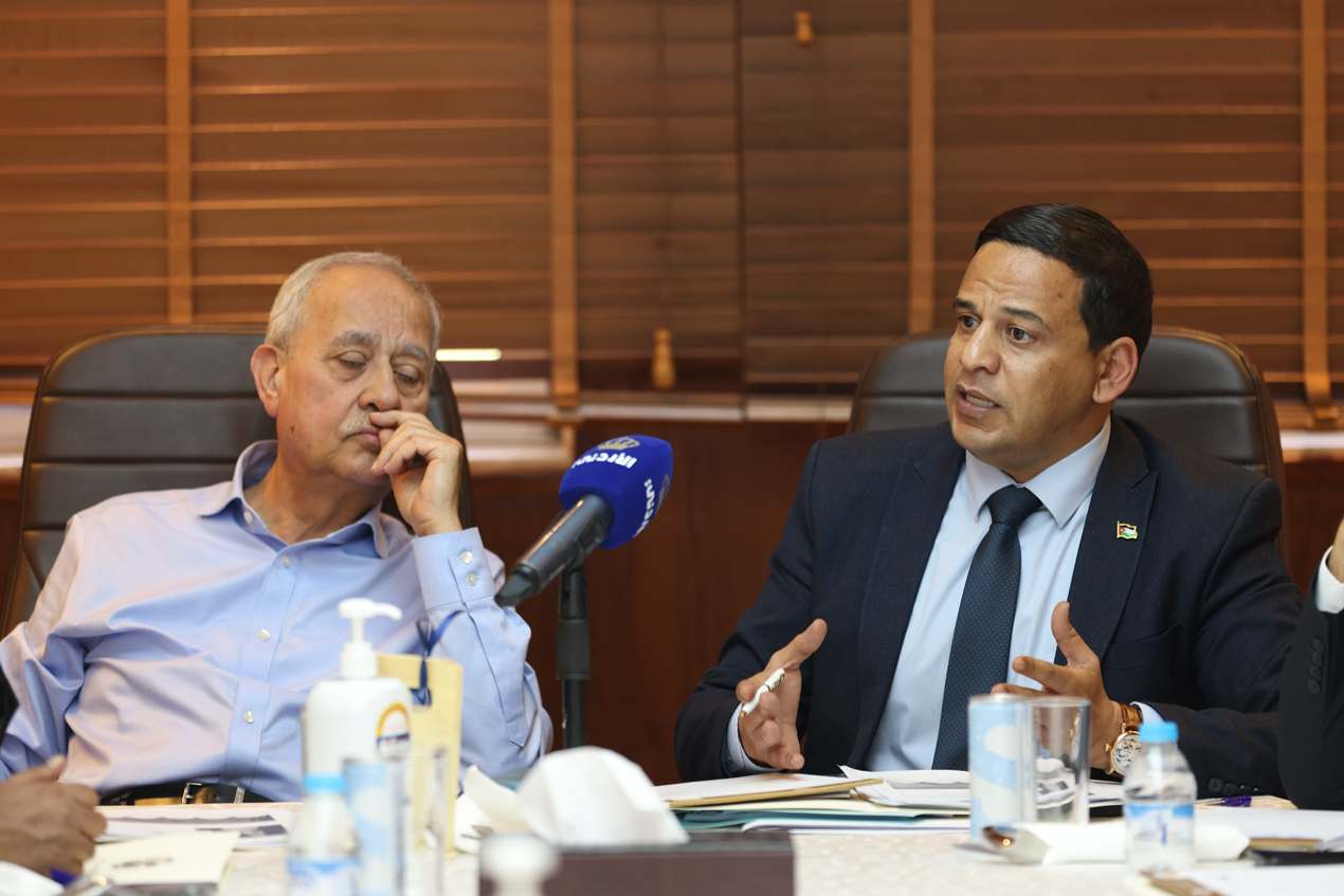 Madar Al-Saa Images 0.8118167054951918