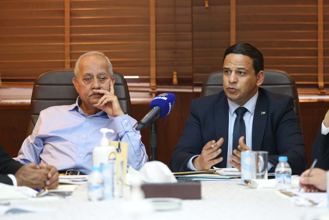 Madar Al-Saa Images 0.6852122436004416