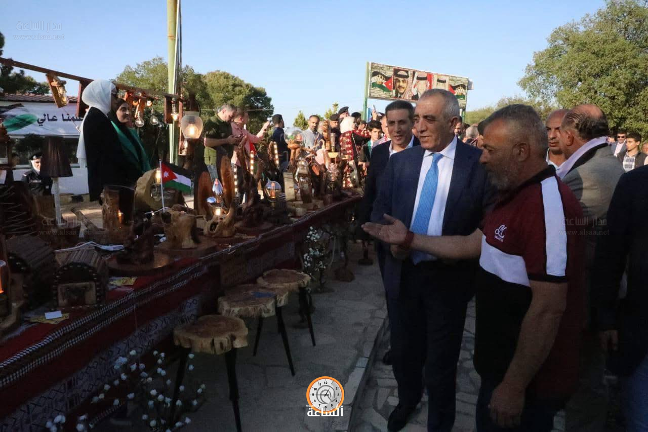 Madar Al-Saa Images 0.815972661582159