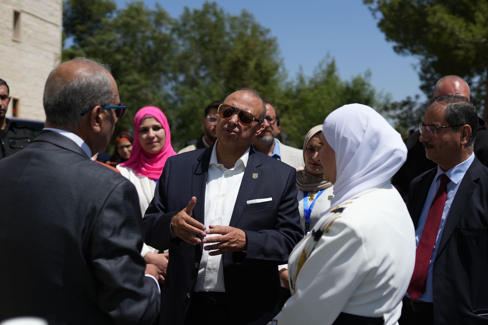 Madar Al-Saa Images 0.7688809814081726