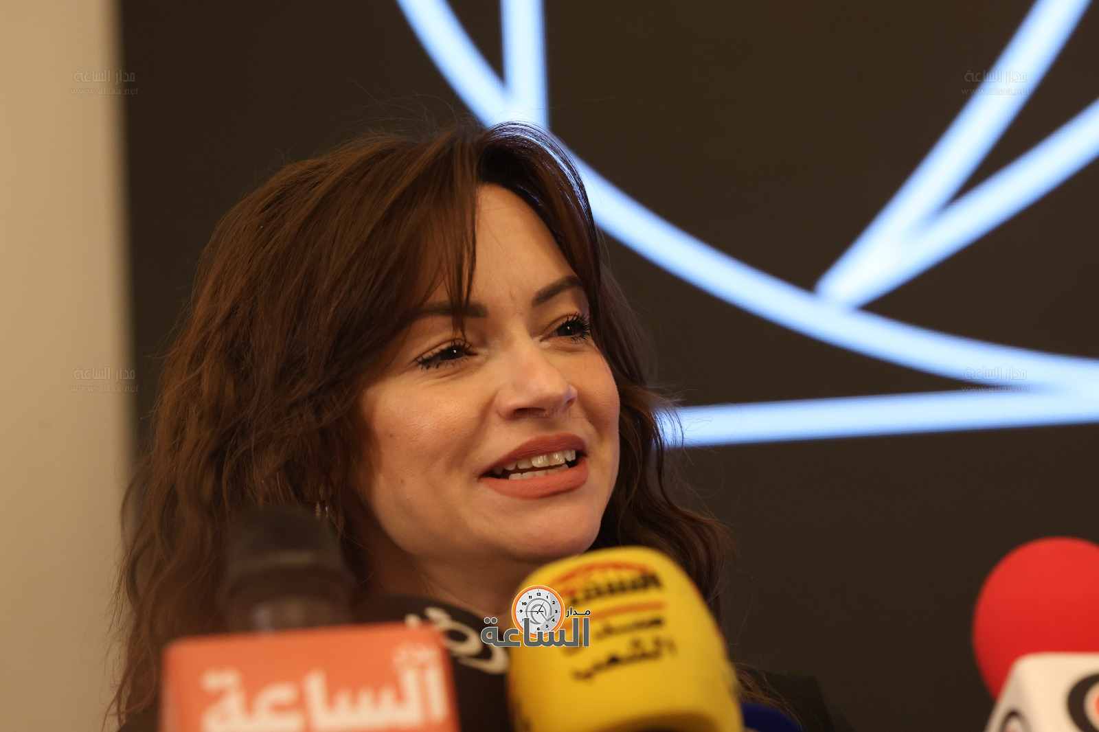 Madar Al-Saa Images 0.994704823807612