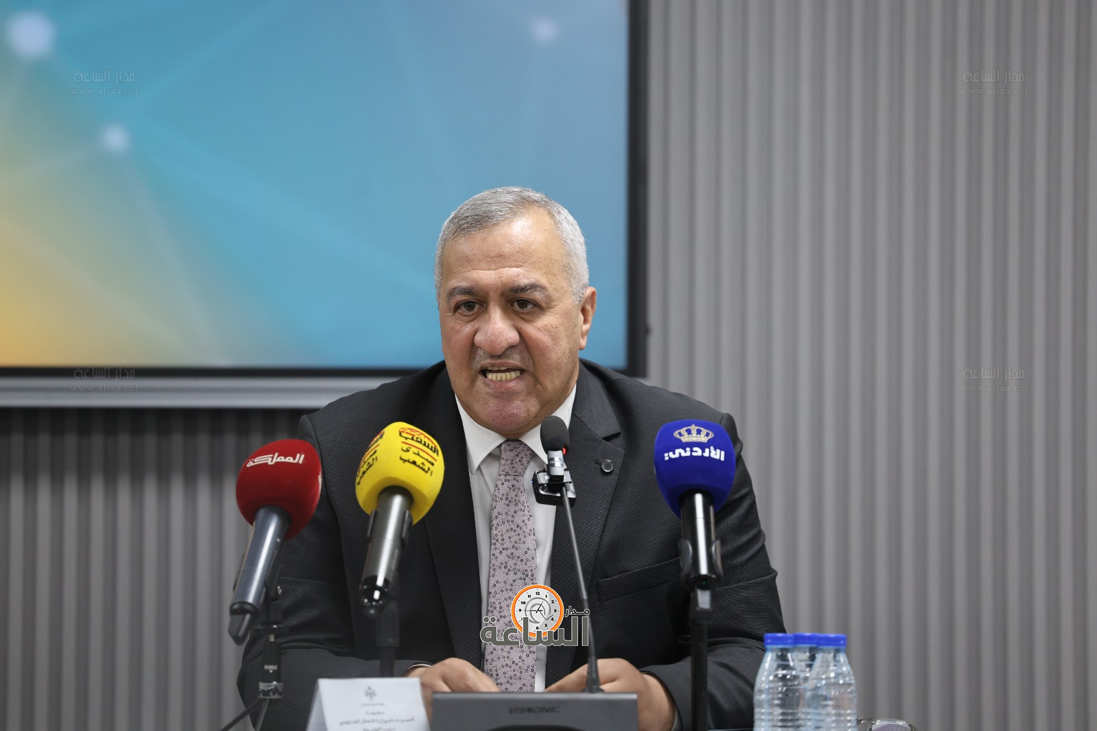 Madar Al-Saa Images 0.7290213176537514