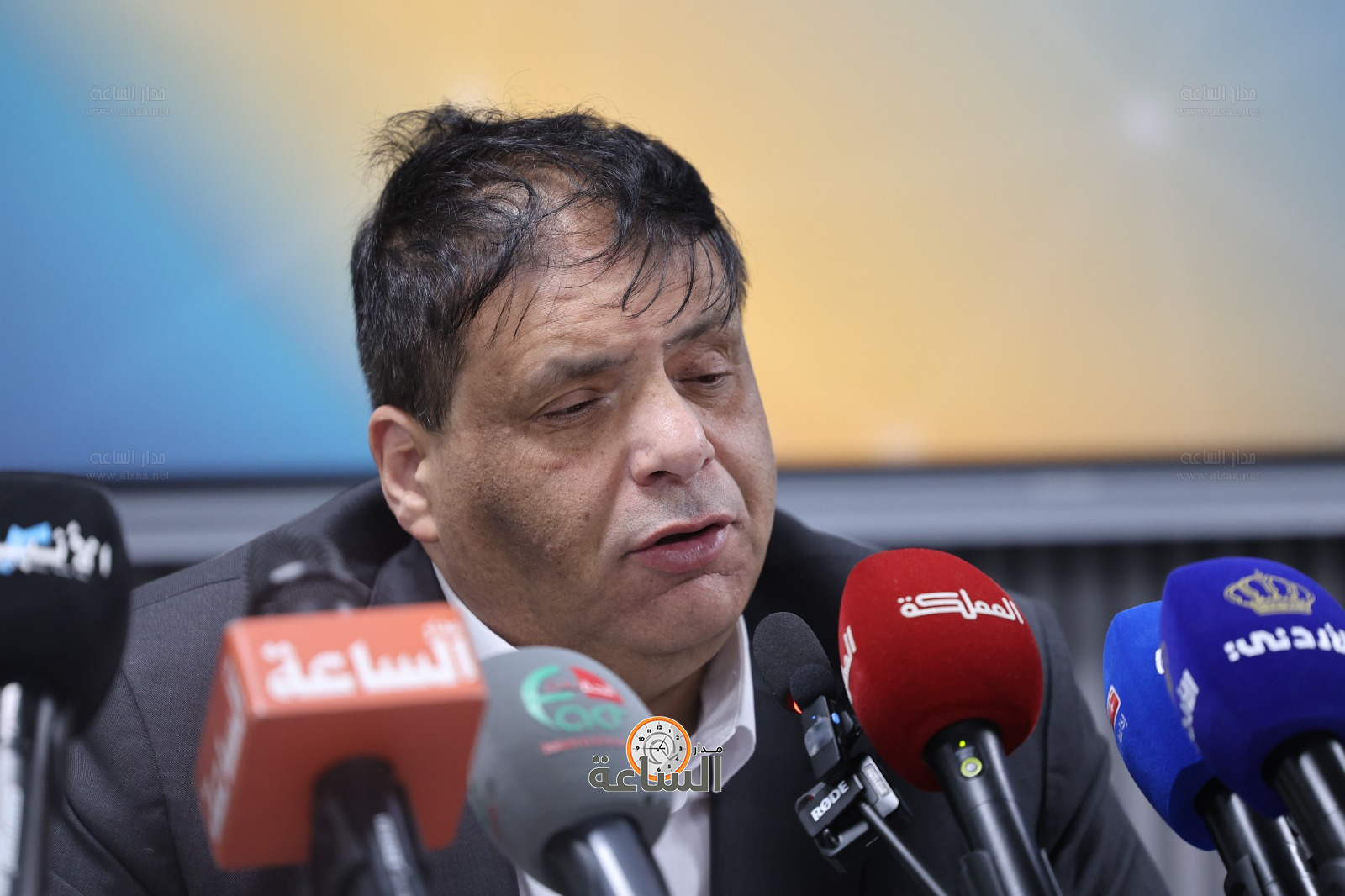 Madar Al-Saa Images 0.9445531381779496