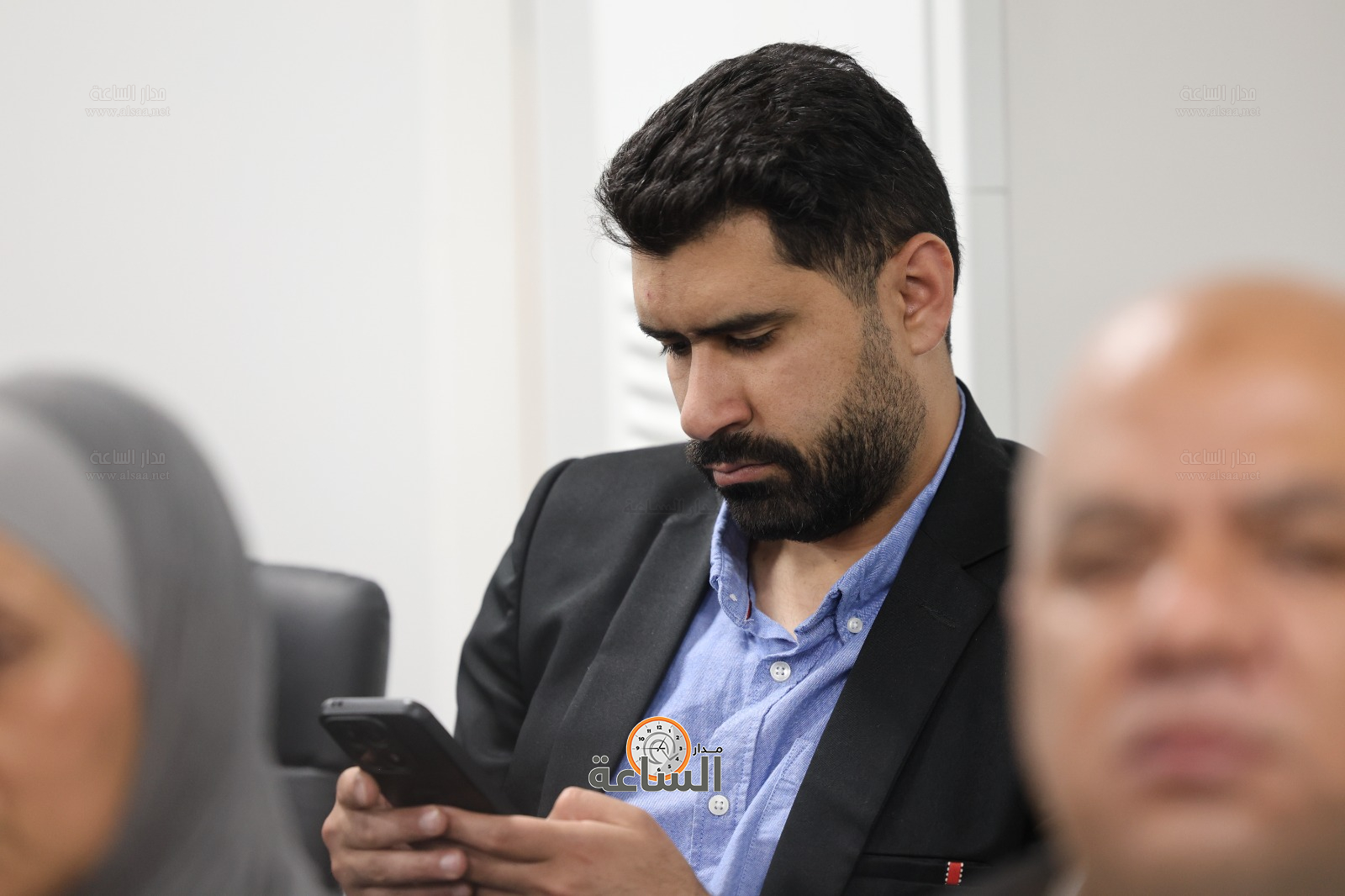 Madar Al-Saa Images 0.04075432921841404