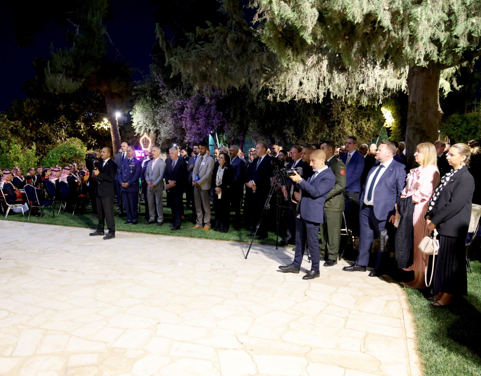 Madar Al-Saa Images 0.2602808694994506