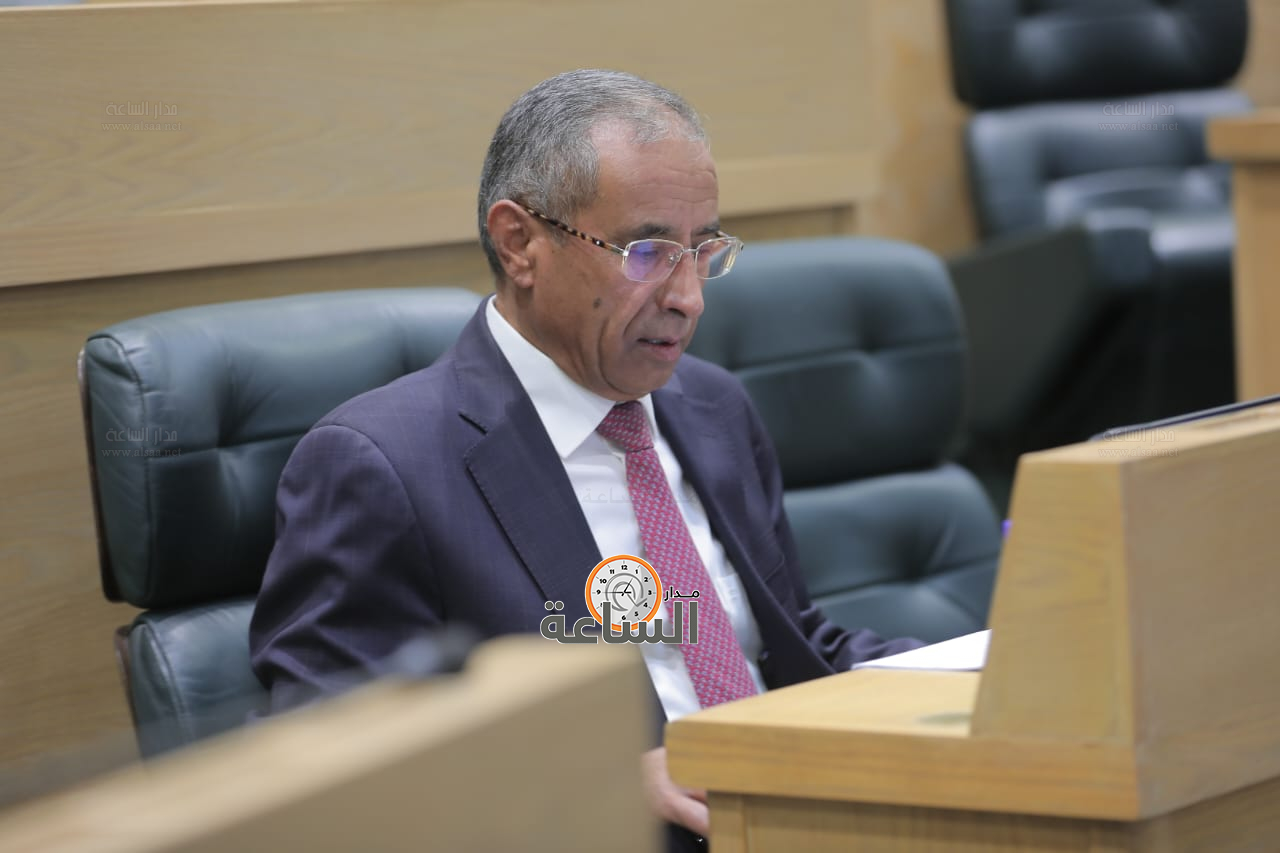 Madar Al-Saa Images 0.8777467392844749