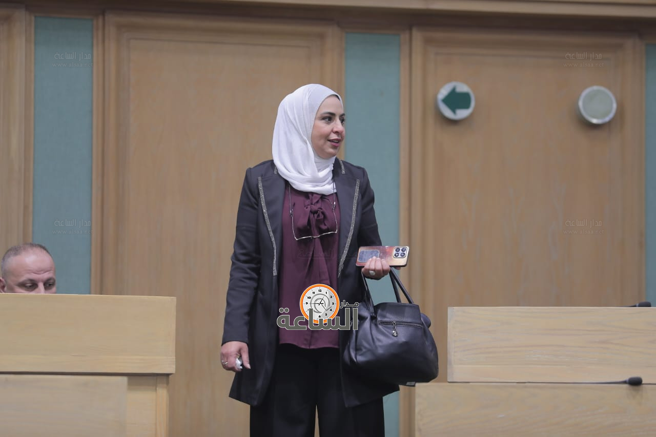 Madar Al-Saa Images 0.3767278156755175