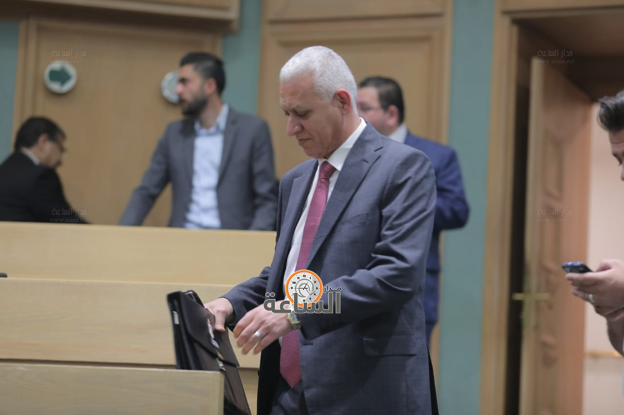 Madar Al-Saa Images 0.41854552572995674