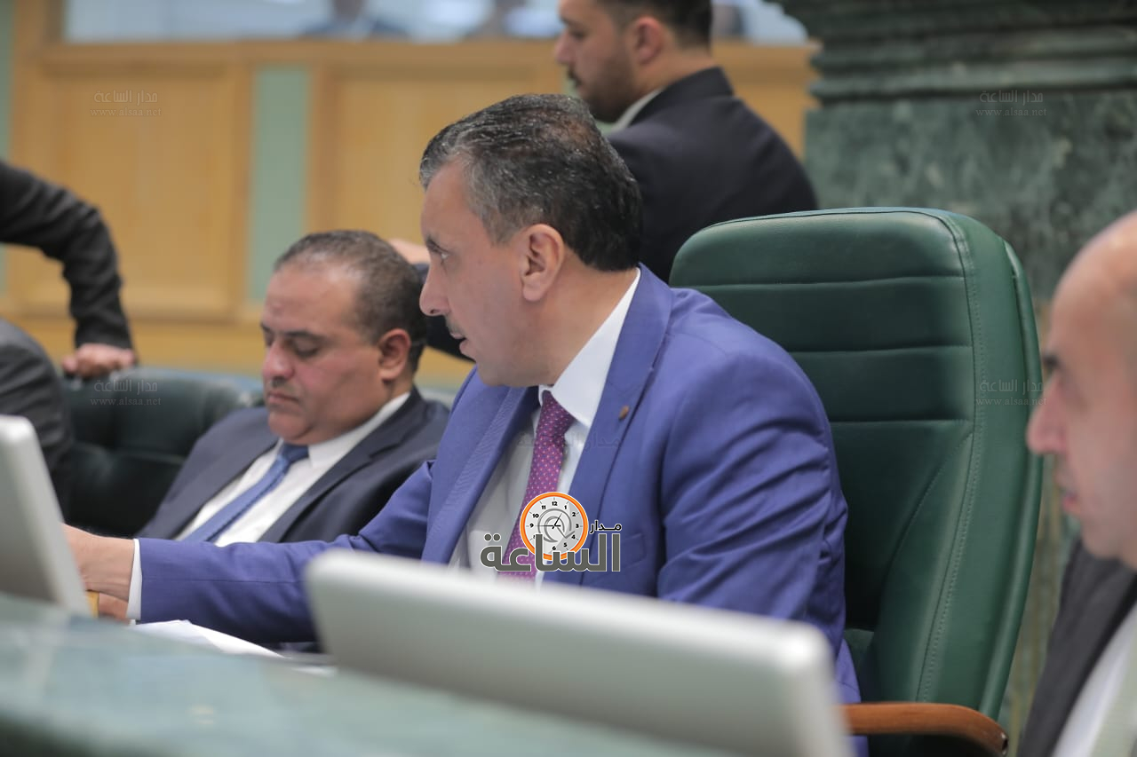 Madar Al-Saa Images 0.43308719618882885