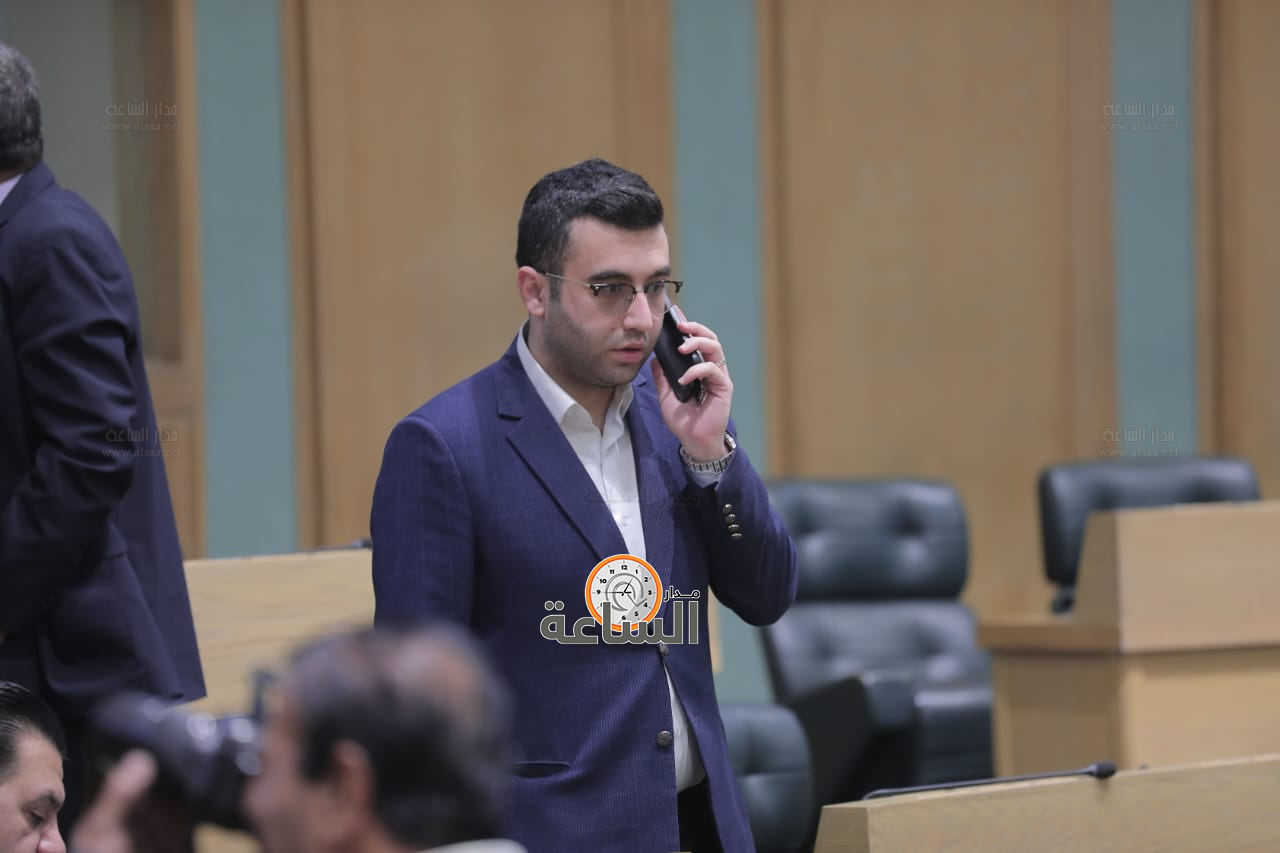 Madar Al-Saa Images 0.8782399853038102