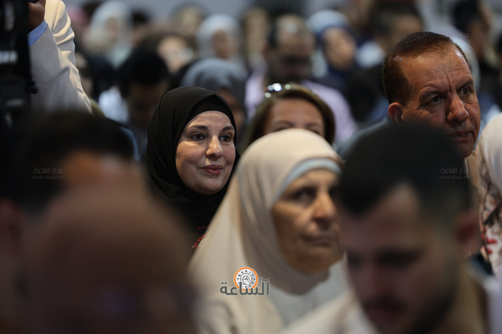 Madar Al-Saa Images 0.4162586097177796