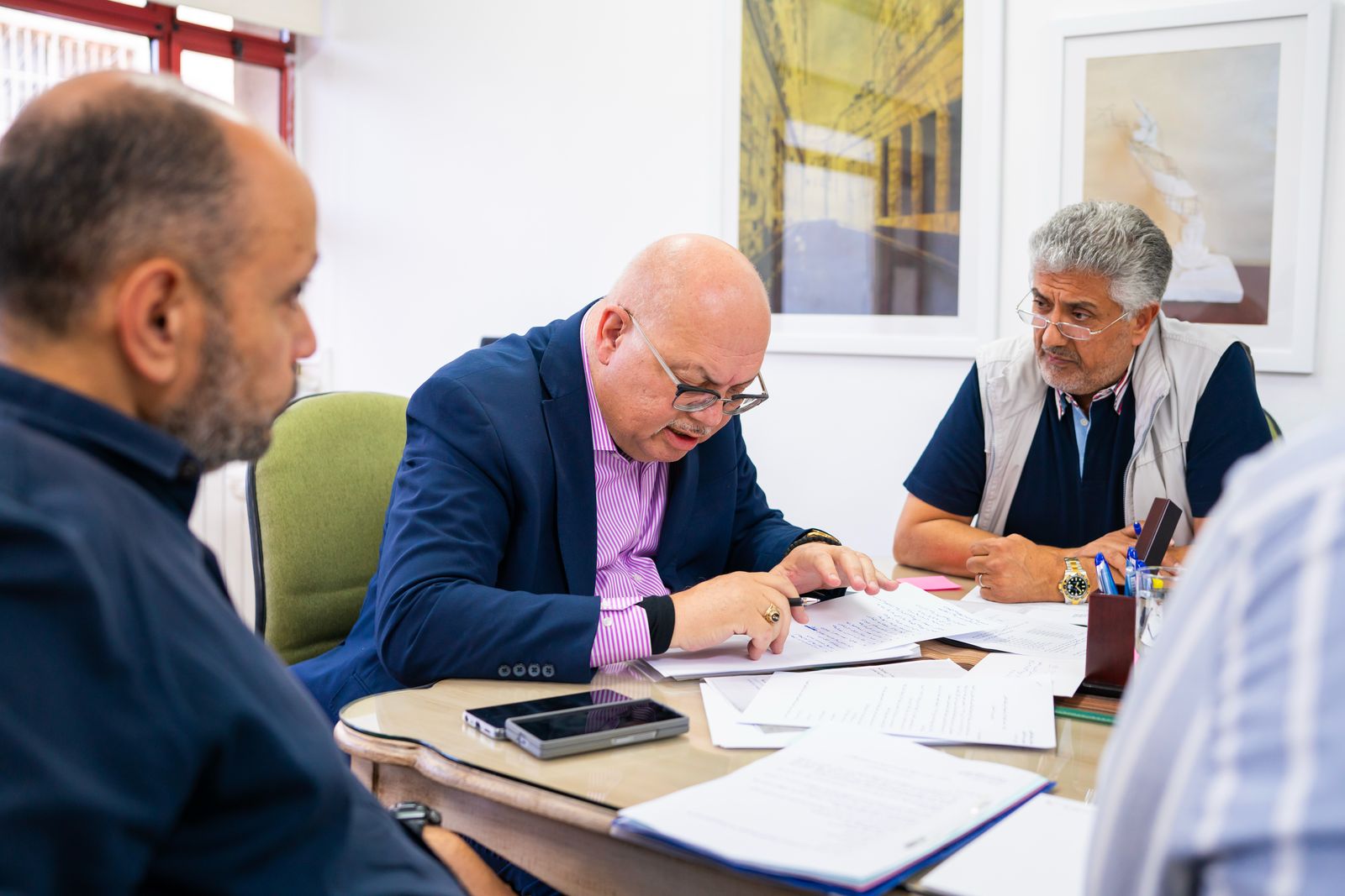 Madar Al-Saa Images 0.8381103147859877