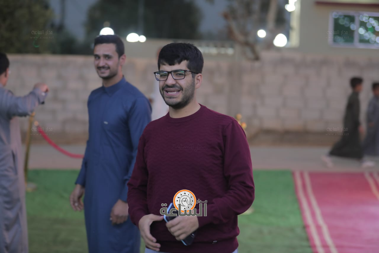 Madar Al-Saa Images 0.4365872462280562