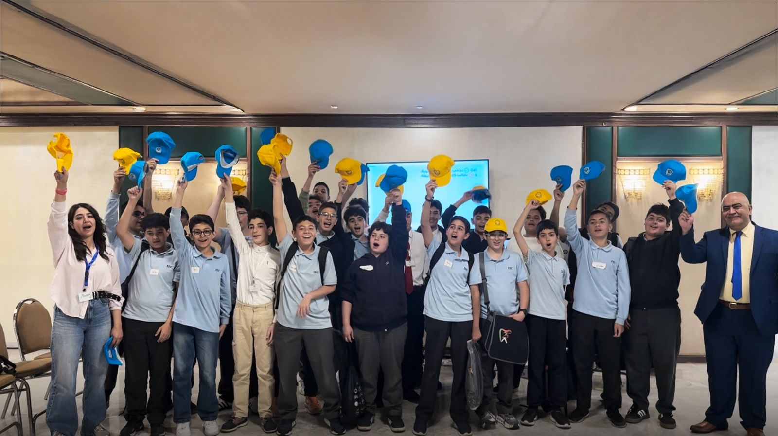 Madar Al-Saa Images 0.2922080965750896