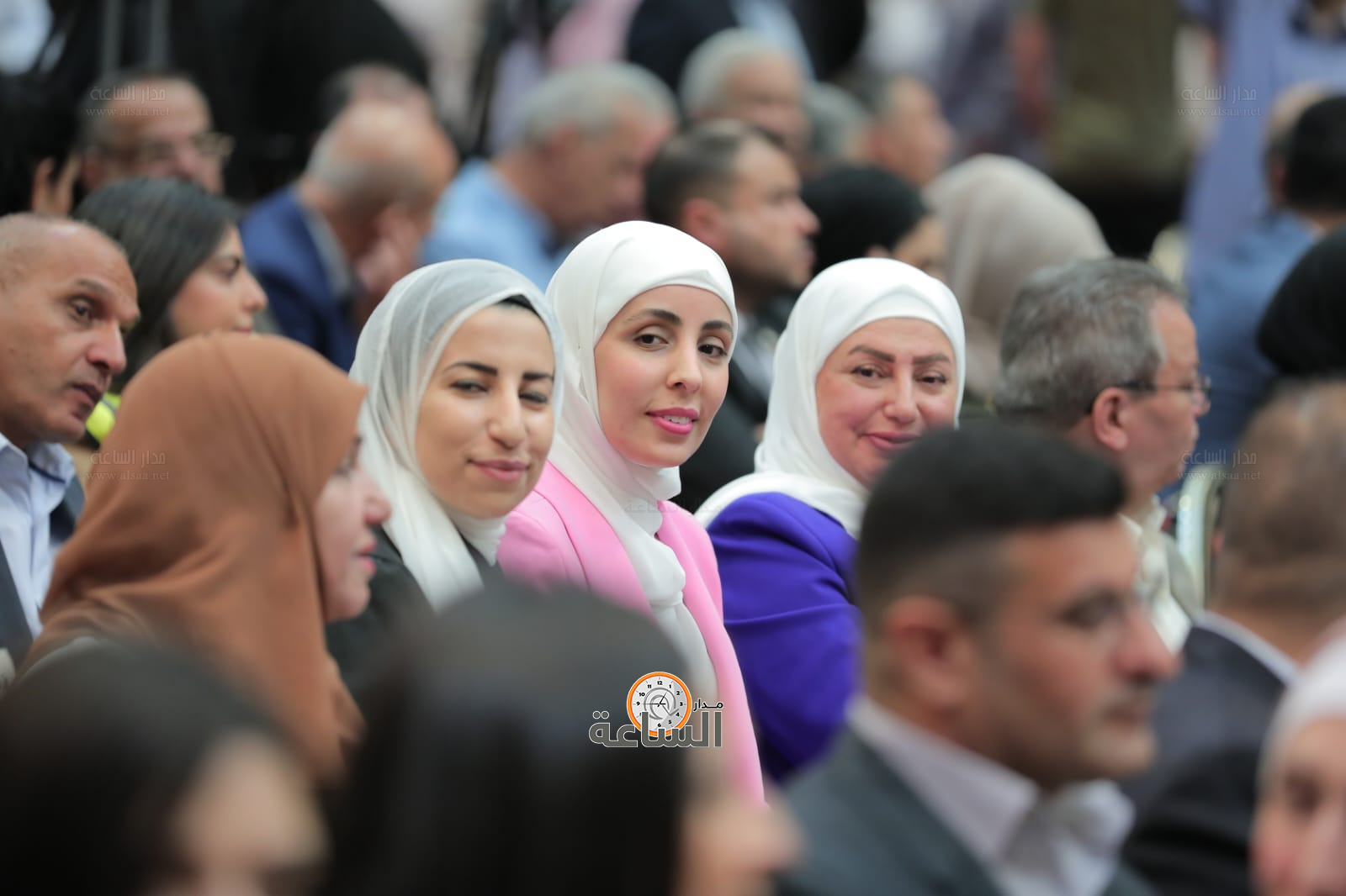 Madar Al-Saa Images 0.5560897714728986