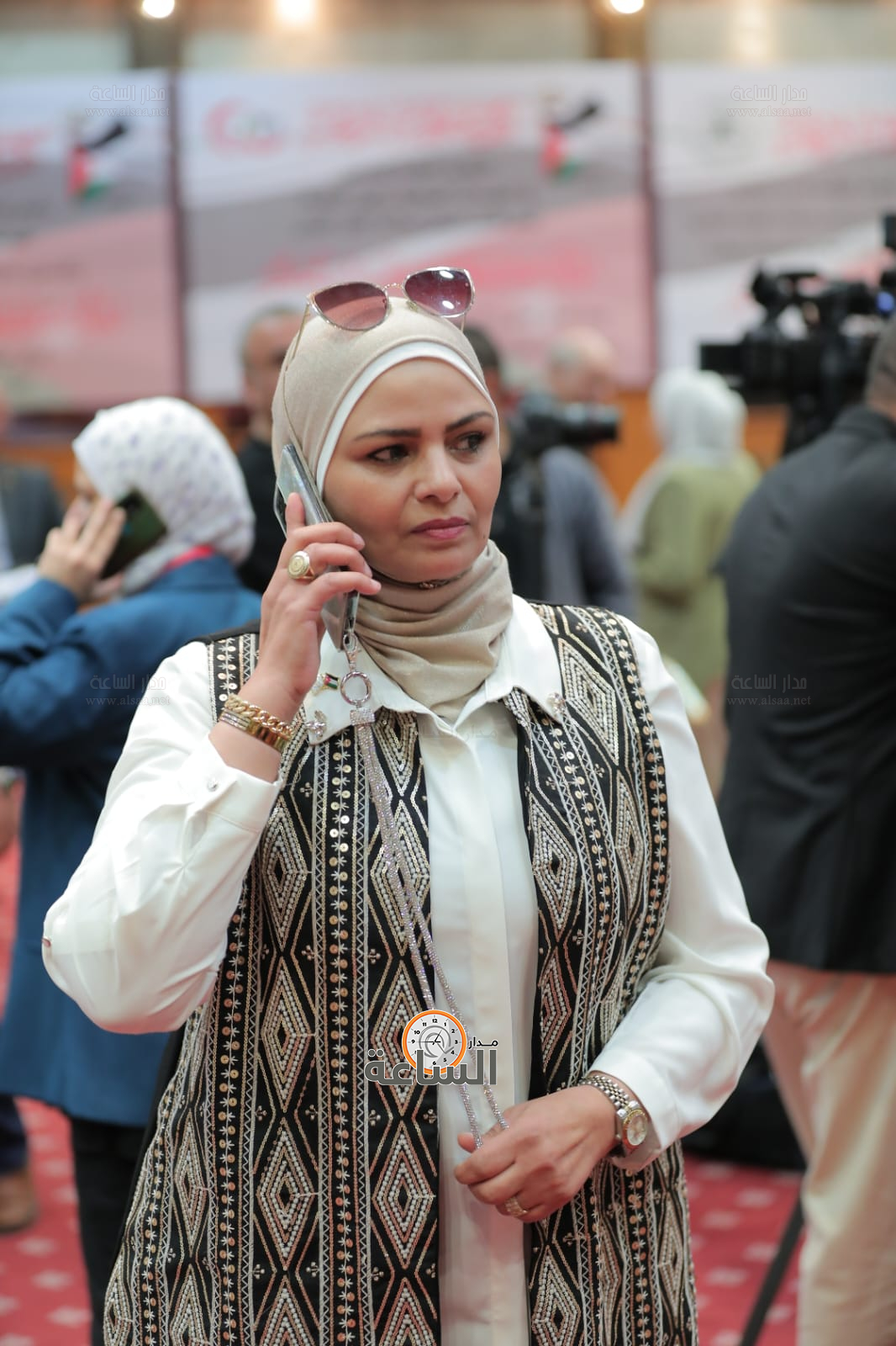 Madar Al-Saa Images 0.6980065244650215