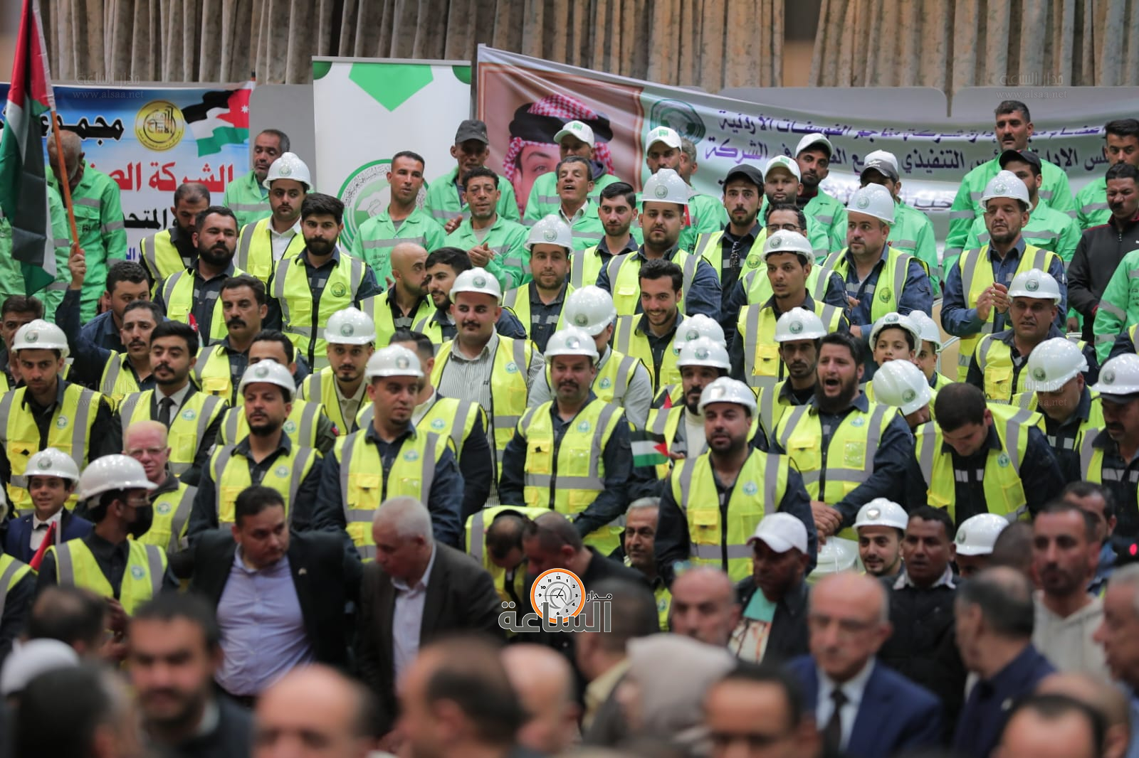 Madar Al-Saa Images 0.7185212478650248