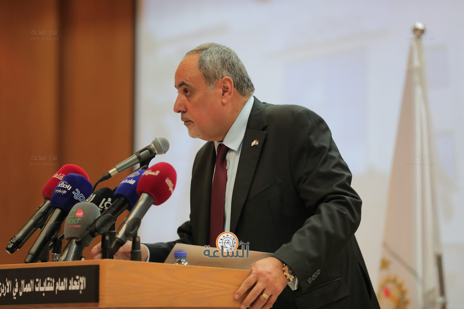 Madar Al-Saa Images 0.554670994951481