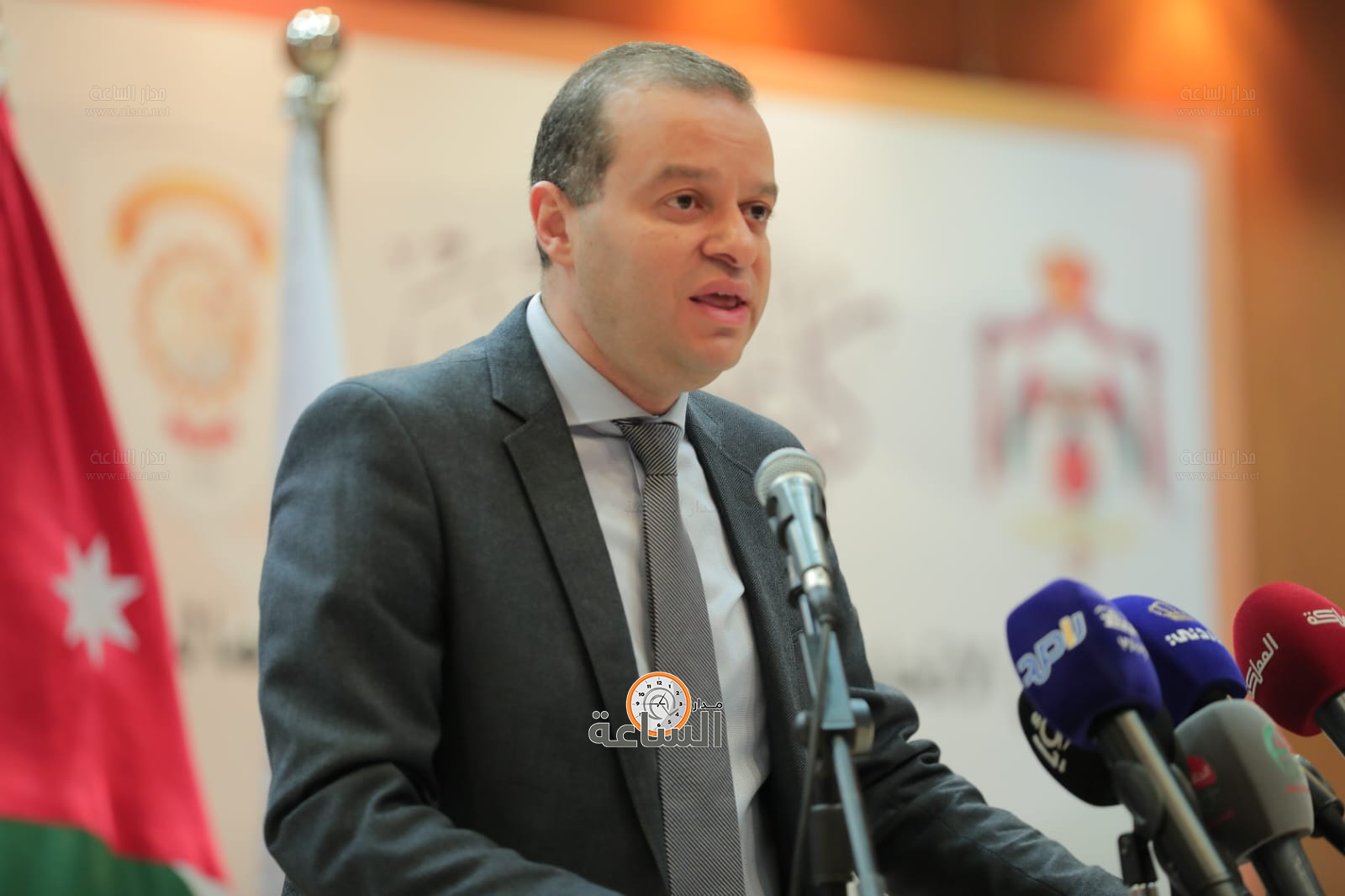 Madar Al-Saa Images 0.6078604199826289