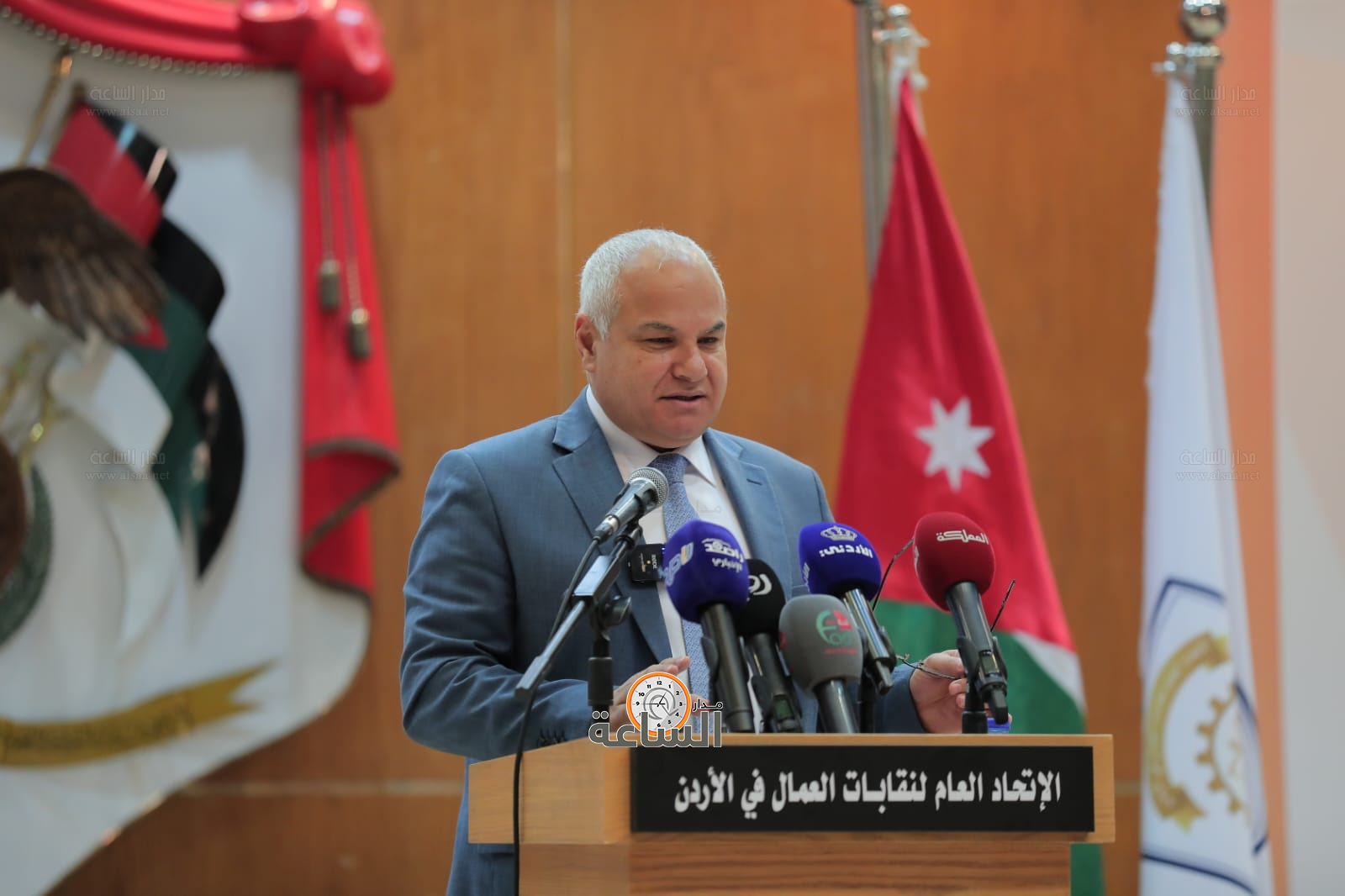 Madar Al-Saa Images 0.5100295236339875