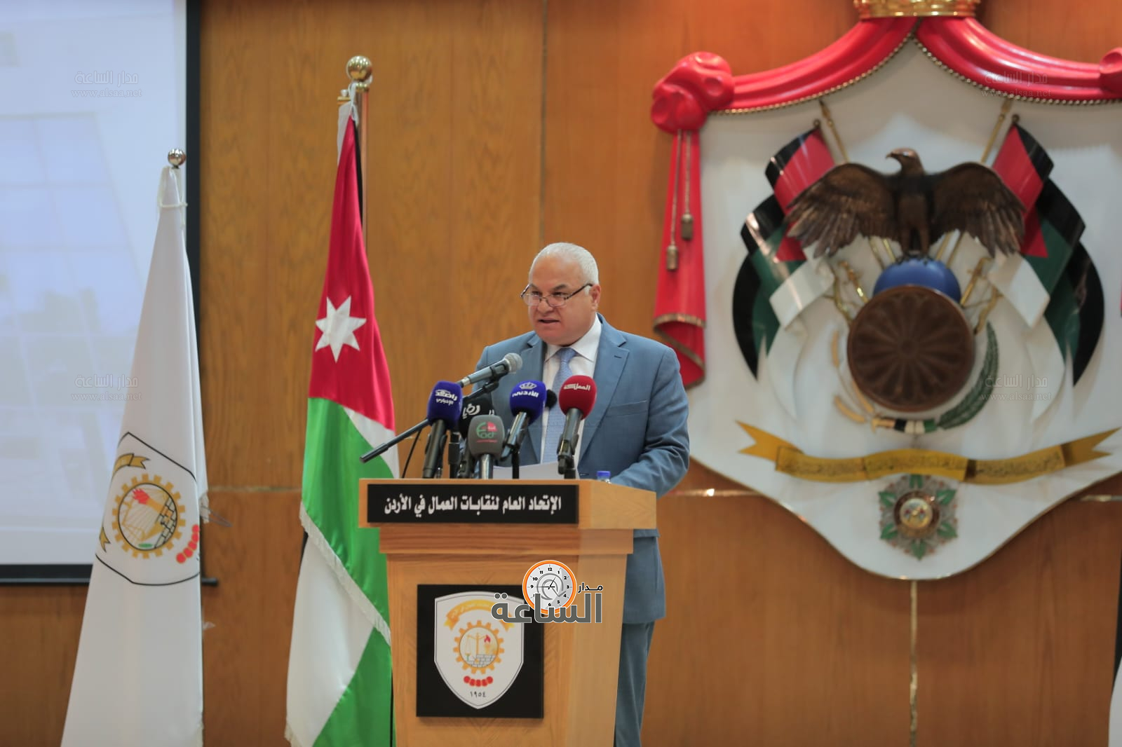 Madar Al-Saa Images 0.09789933883420865