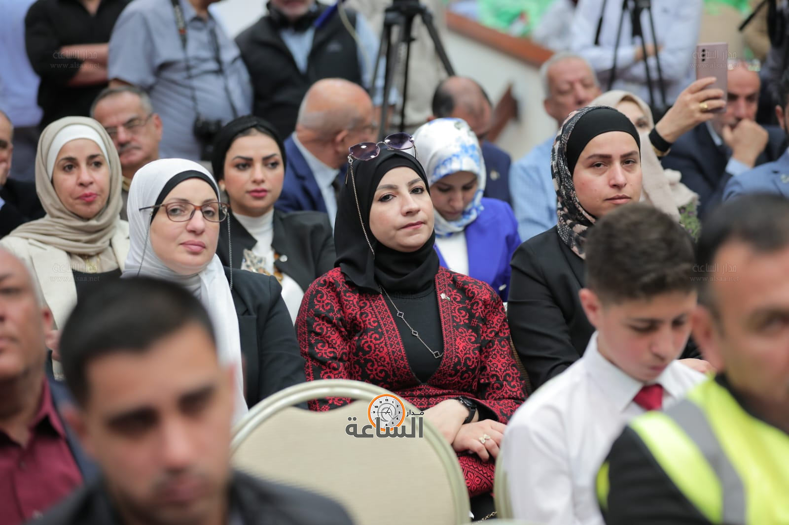 Madar Al-Saa Images 0.5145403977237241