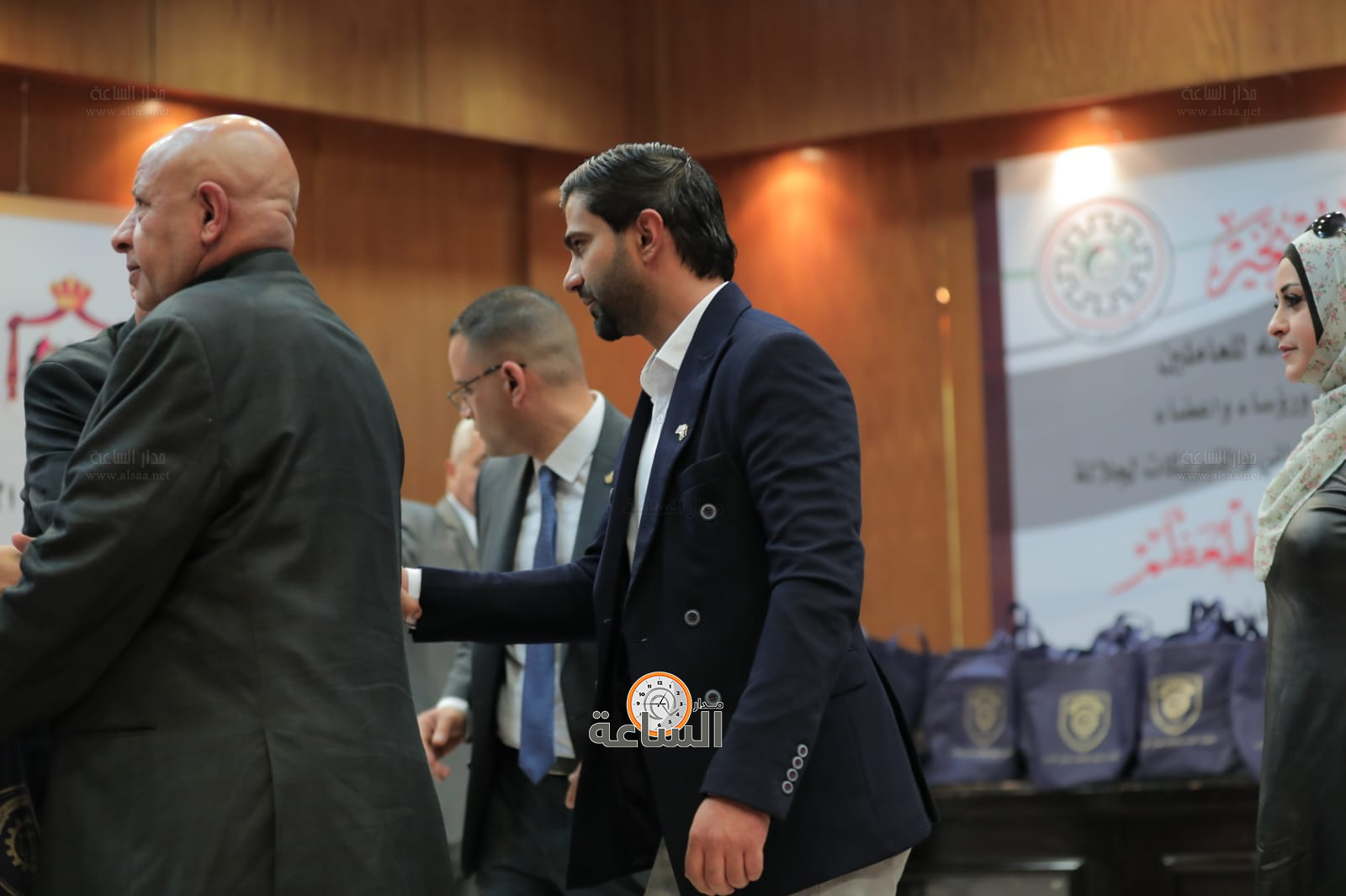 Madar Al-Saa Images 0.22666134356634315