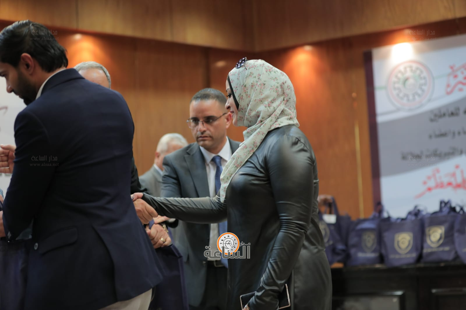 Madar Al-Saa Images 0.48401468509388723