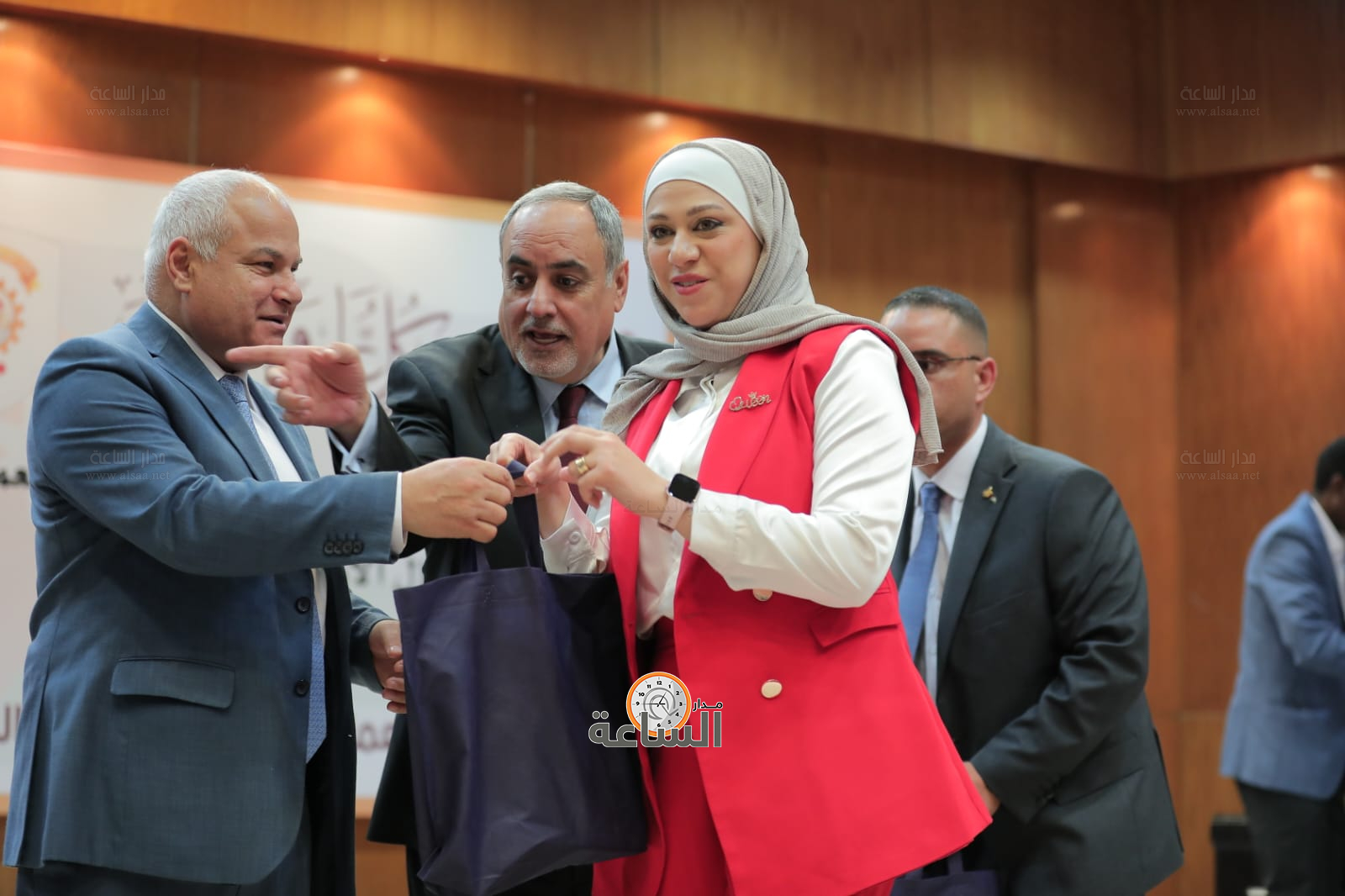 Madar Al-Saa Images 0.20522927700906834