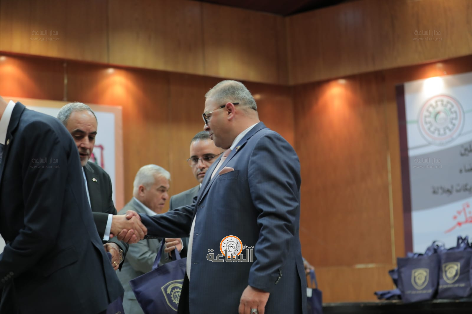 Madar Al-Saa Images 0.6127420401497149