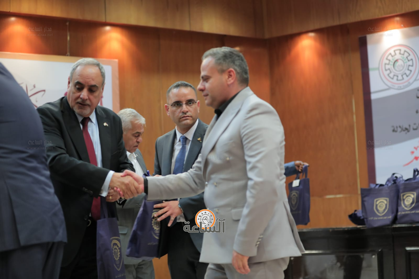 Madar Al-Saa Images 0.023097177730319052